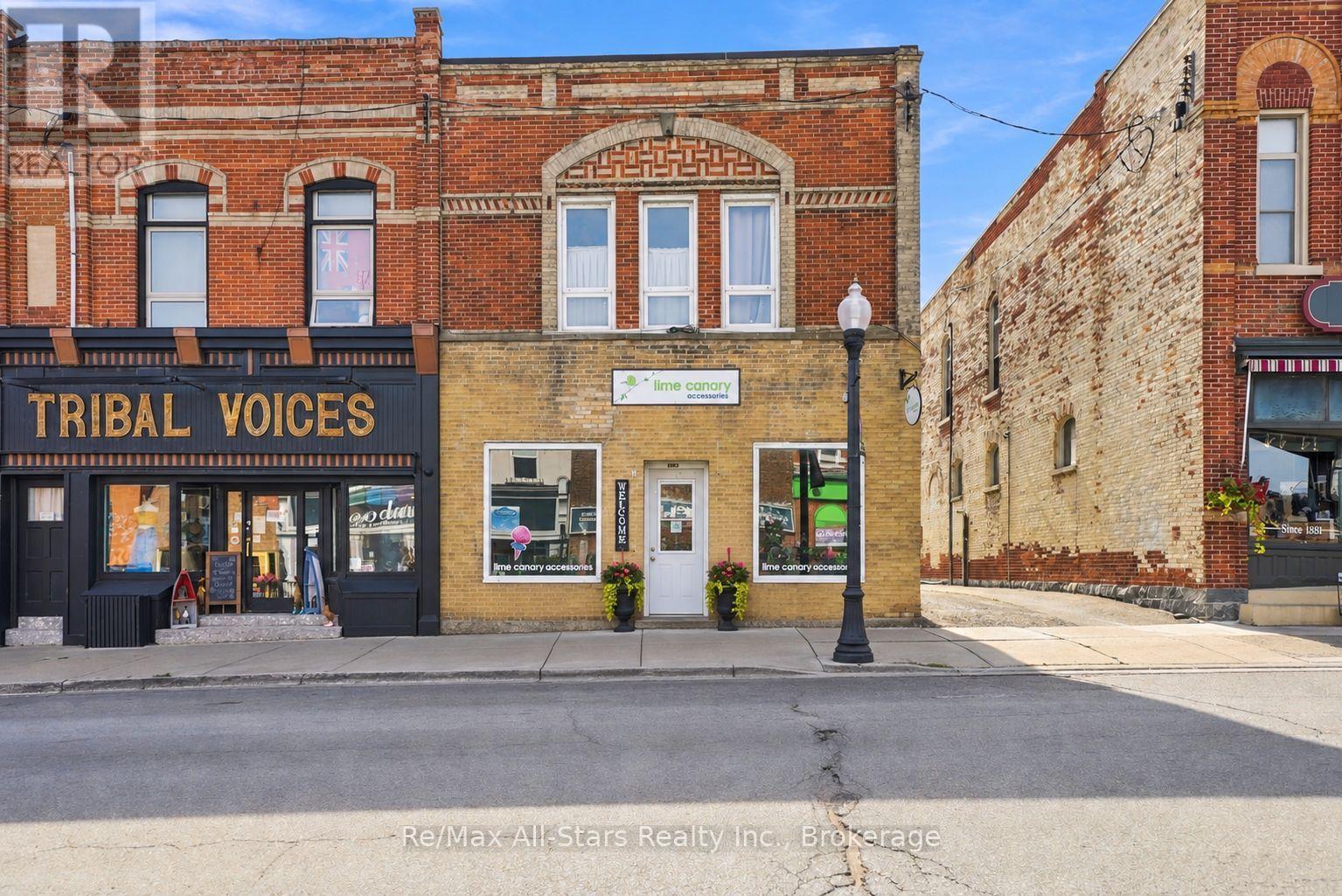 160 Queen Street Property Photo 1