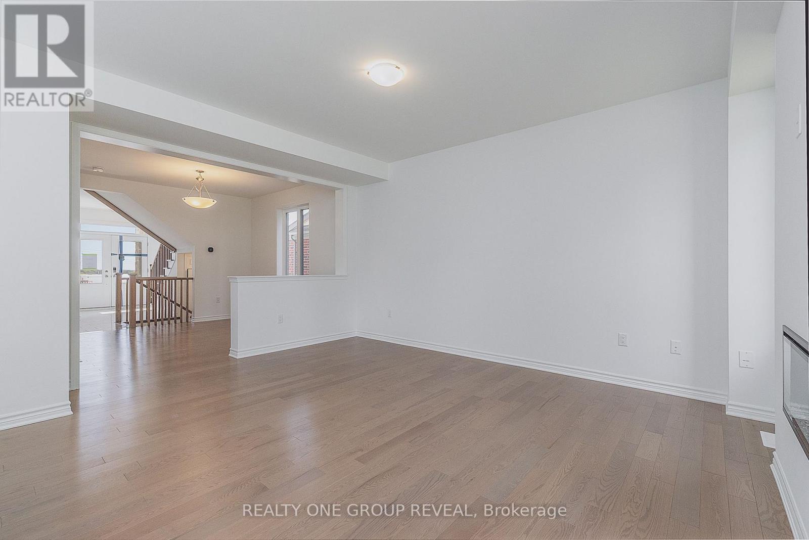3418 Deepglade Path Property Photo 9
