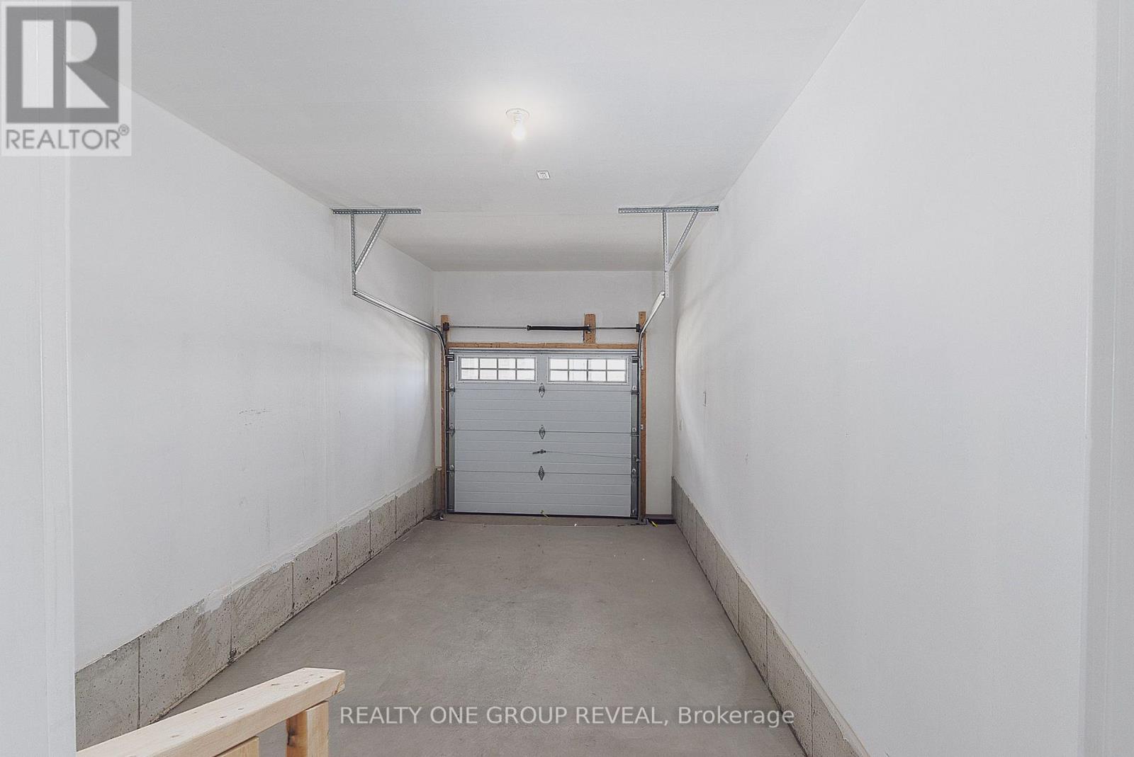 3418 Deepglade Path Property Photo 13