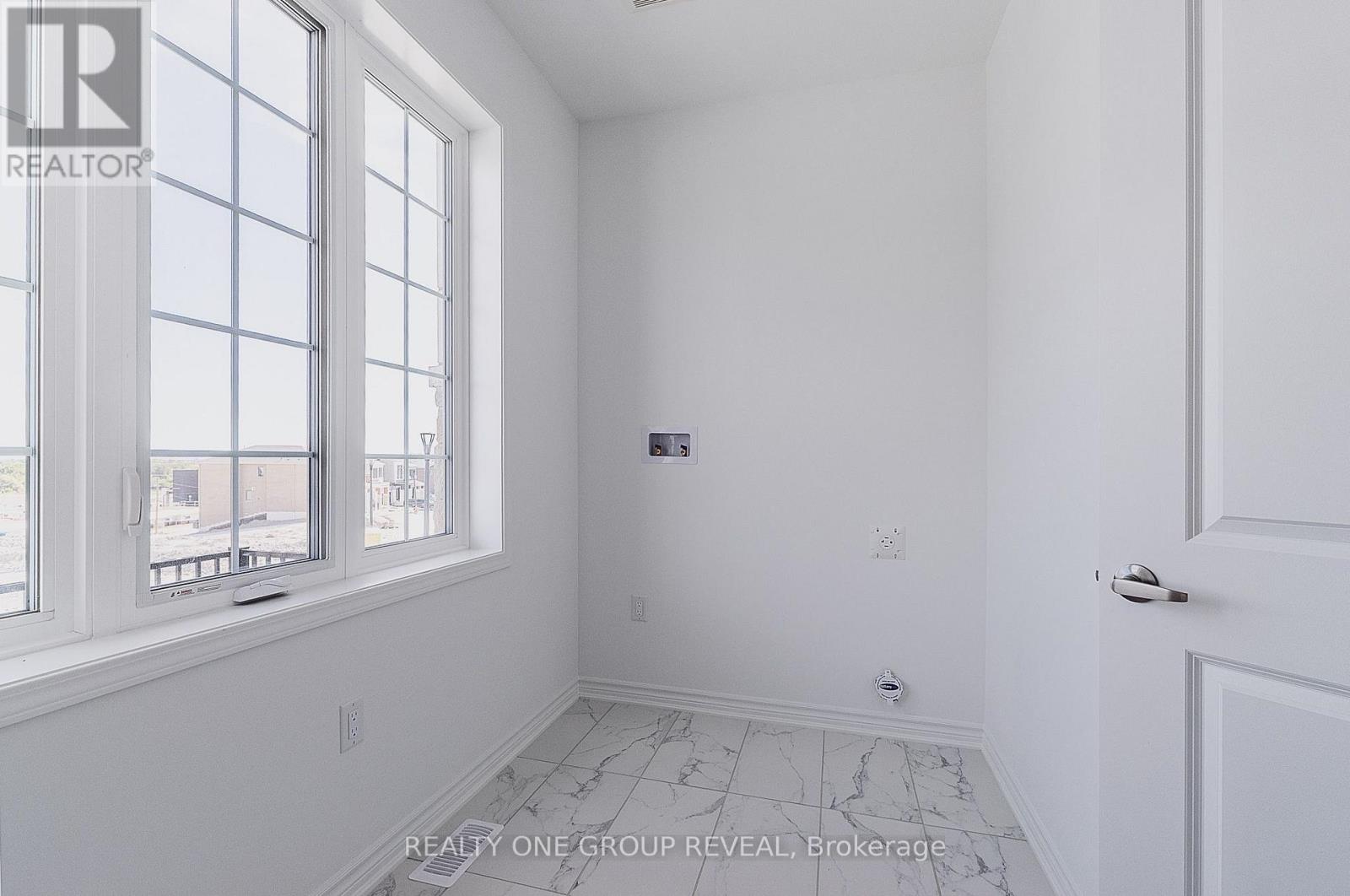 3418 Deepglade Path Property Photo 15