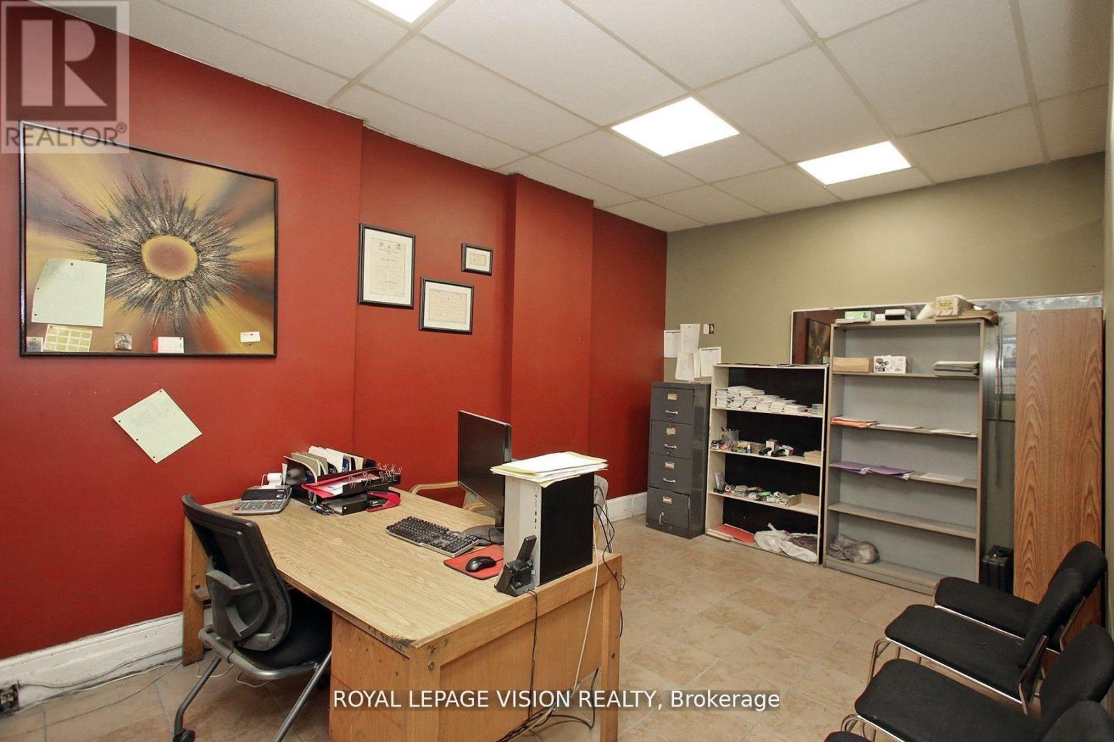 819 Pape Avenue Property Photo 12