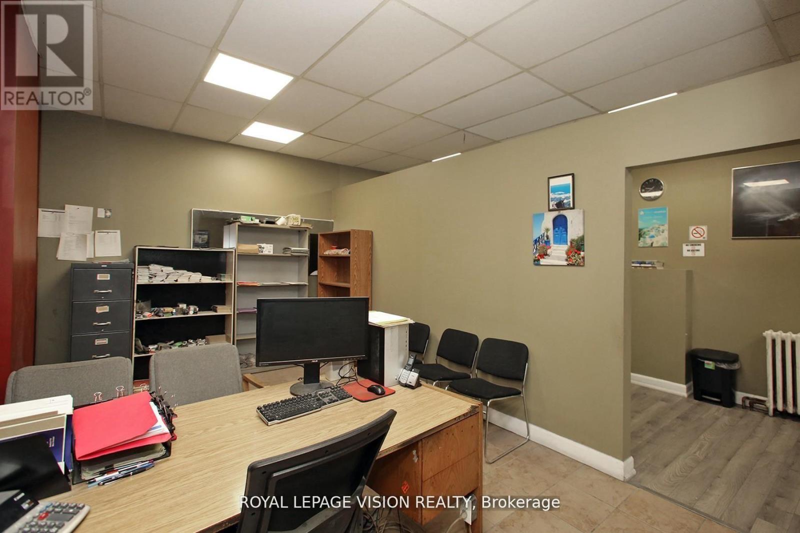 819 Pape Avenue Property Photo 14