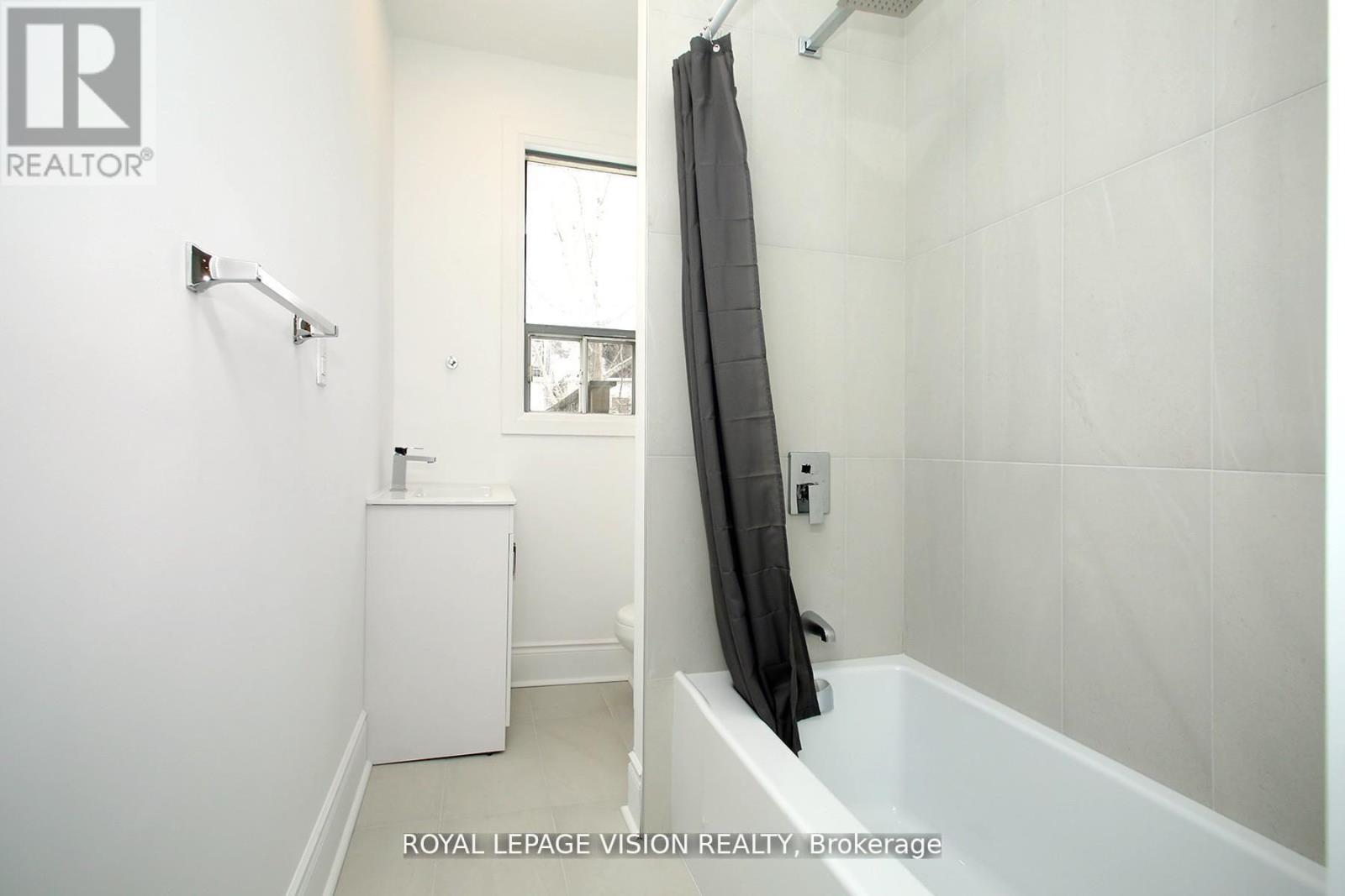 Upper - 819 Pape Avenue Property Photo 7