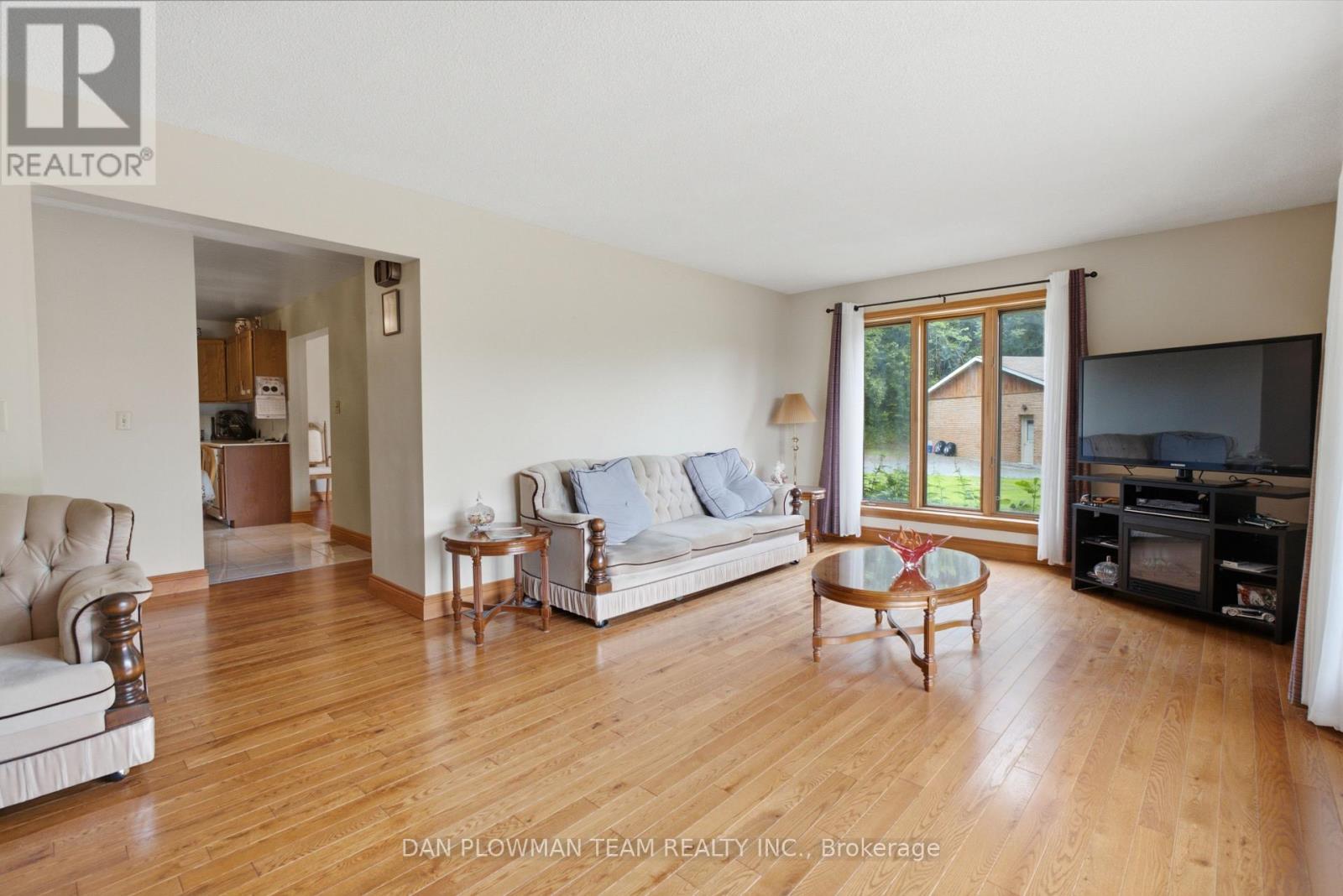 9640 Dagmar Road Property Photo 13