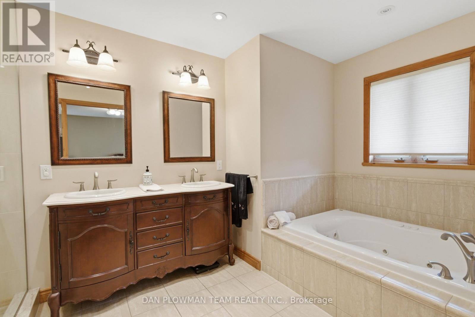 9640 Dagmar Road Property Photo 23