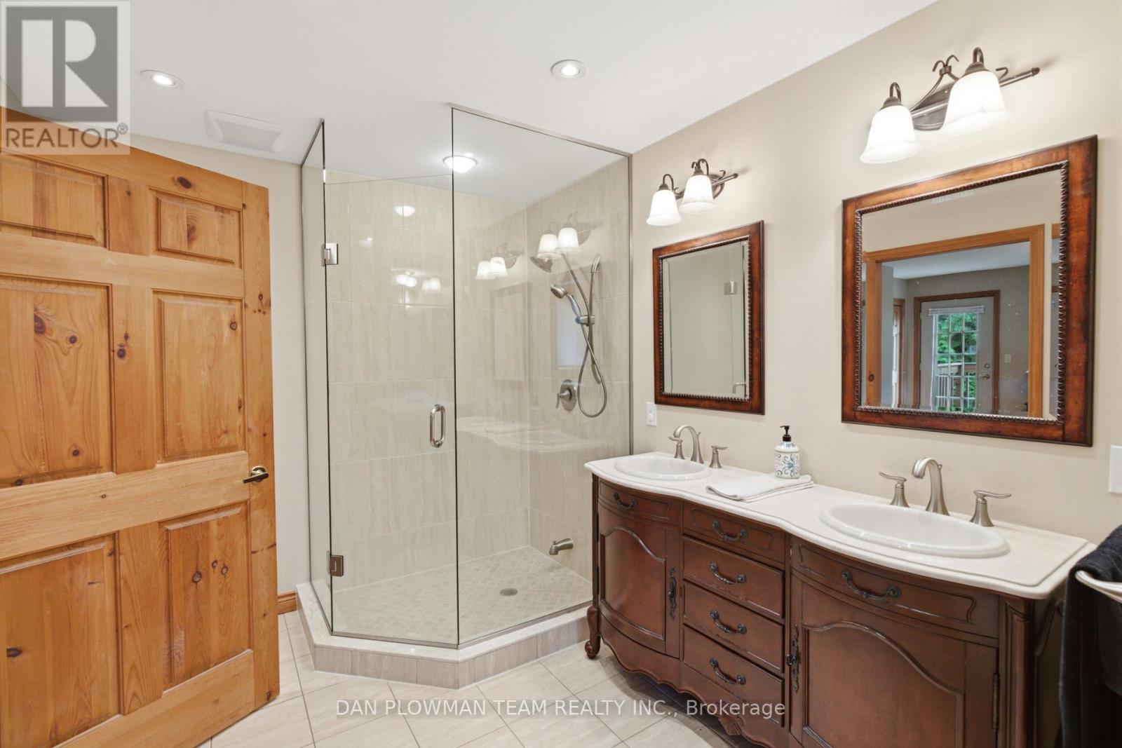 9640 Dagmar Road Property Photo 24