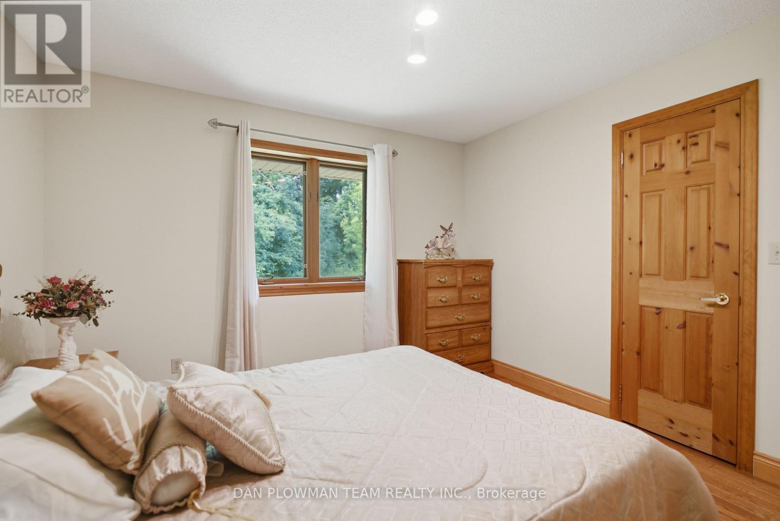 9640 Dagmar Road Property Photo 26