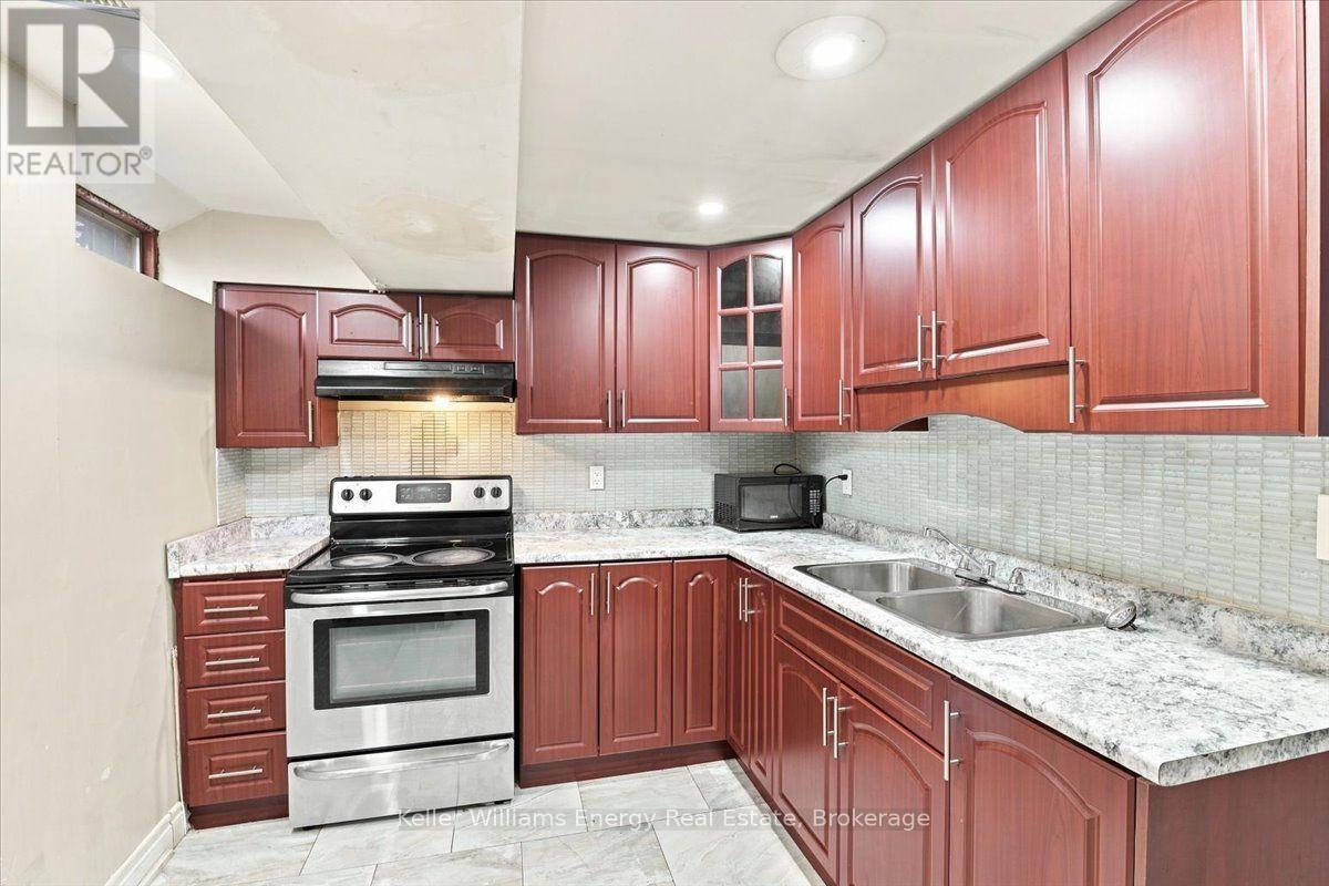 21 UPLAND DRIVE