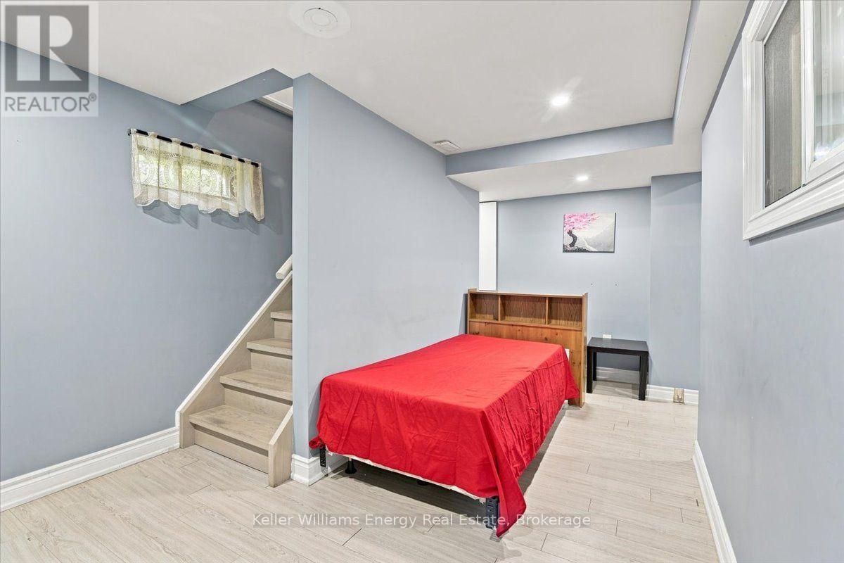 21 Upland Drive Property Photo 3