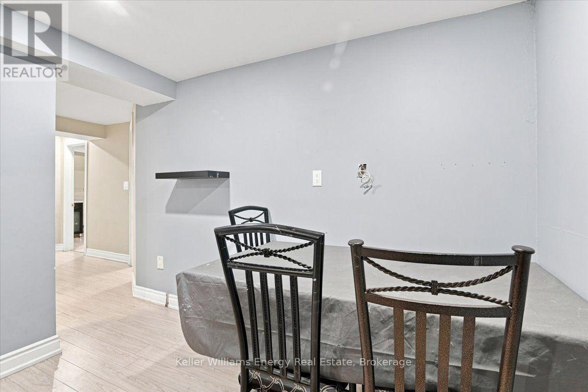 21 Upland Drive Property Photo 5