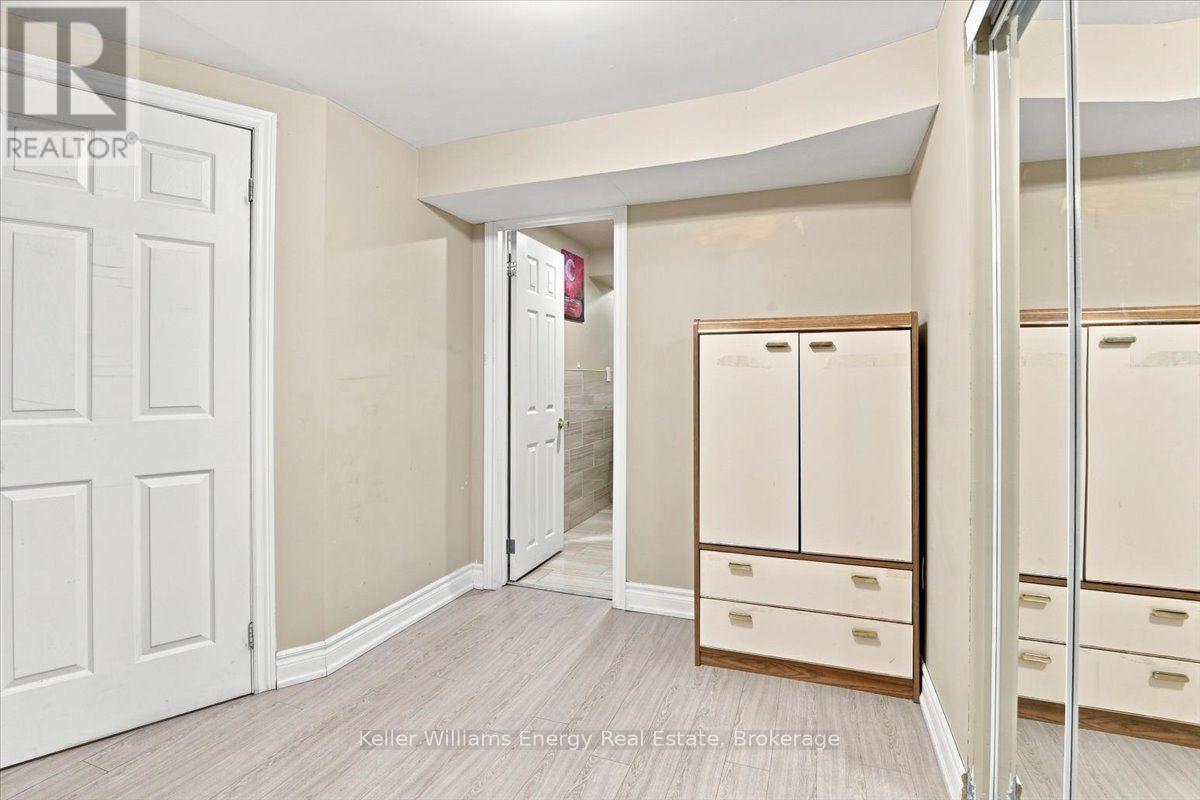 21 Upland Drive Property Photo 11