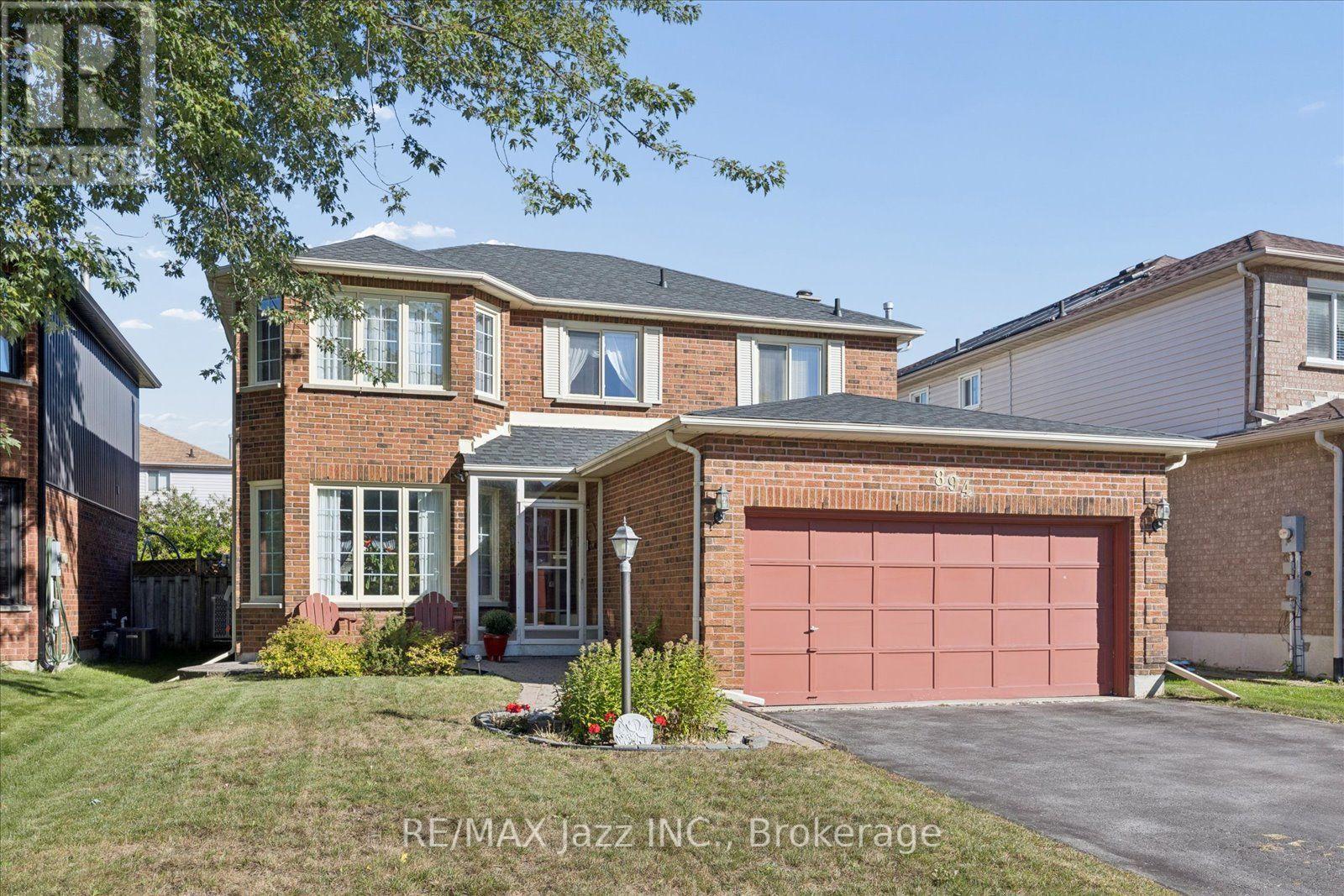 894 Grandview Street N Photo de la propriété 1