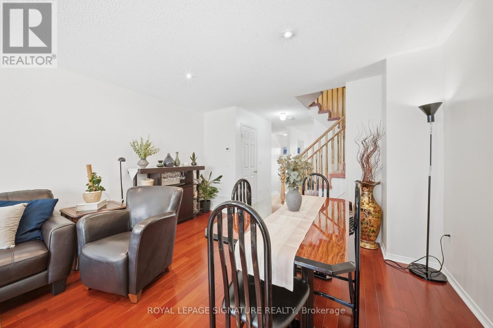 552 - 83 Mondeo Drive Property Photo 6