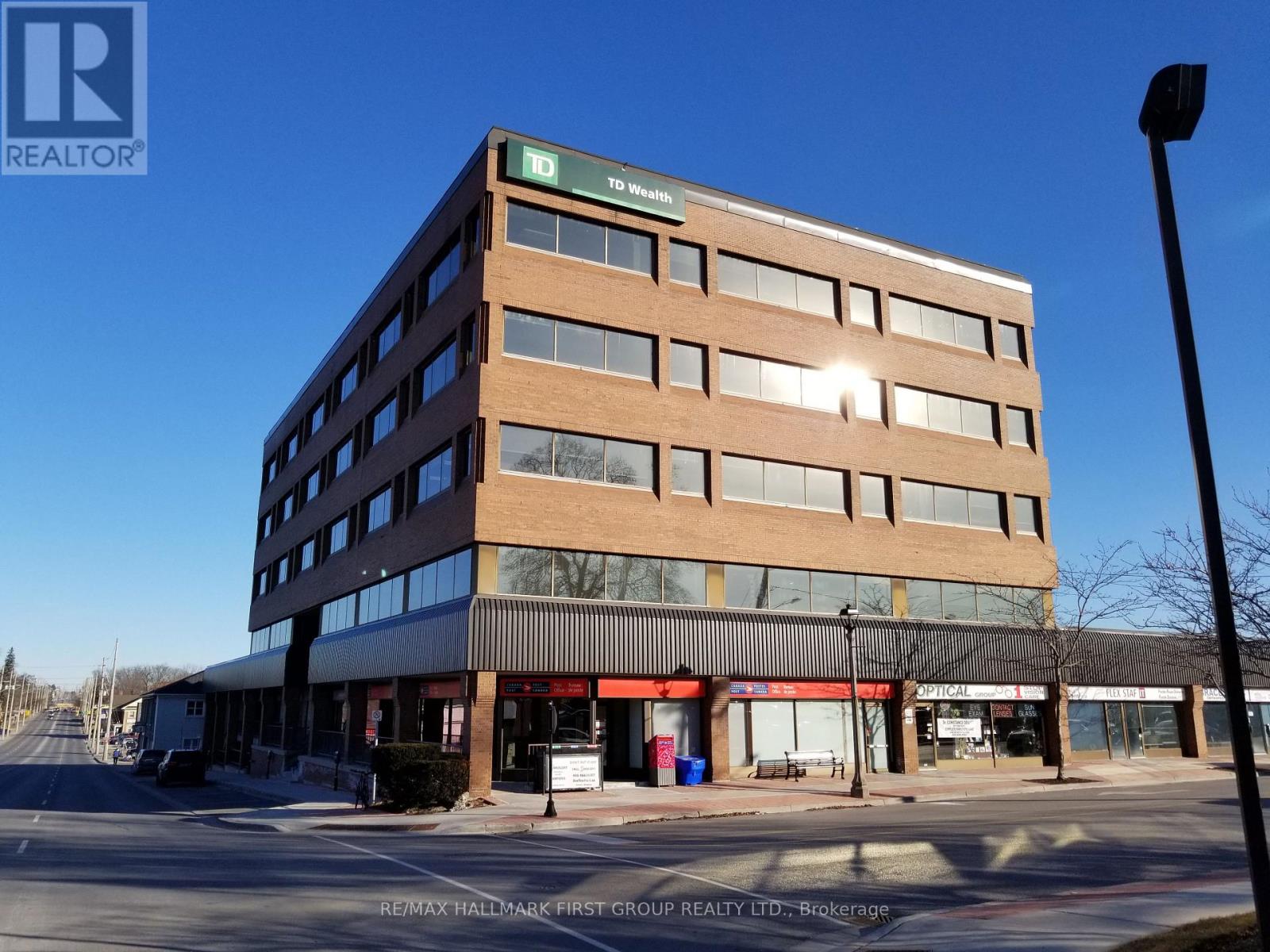 4 - 209 DUNDAS STREET E Property Photo 1