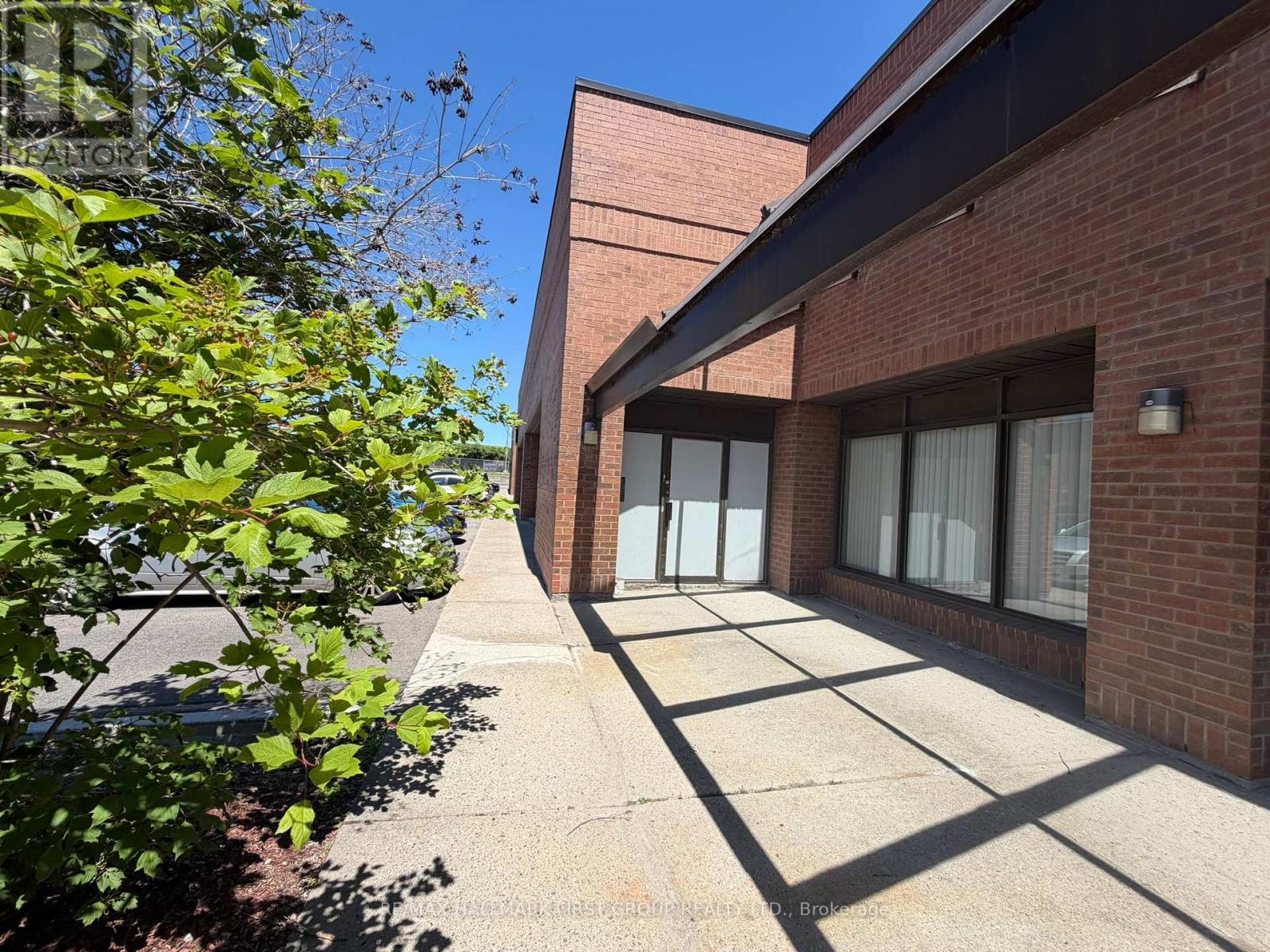 14 - 1410 BAYLY STREET Property Photo 1