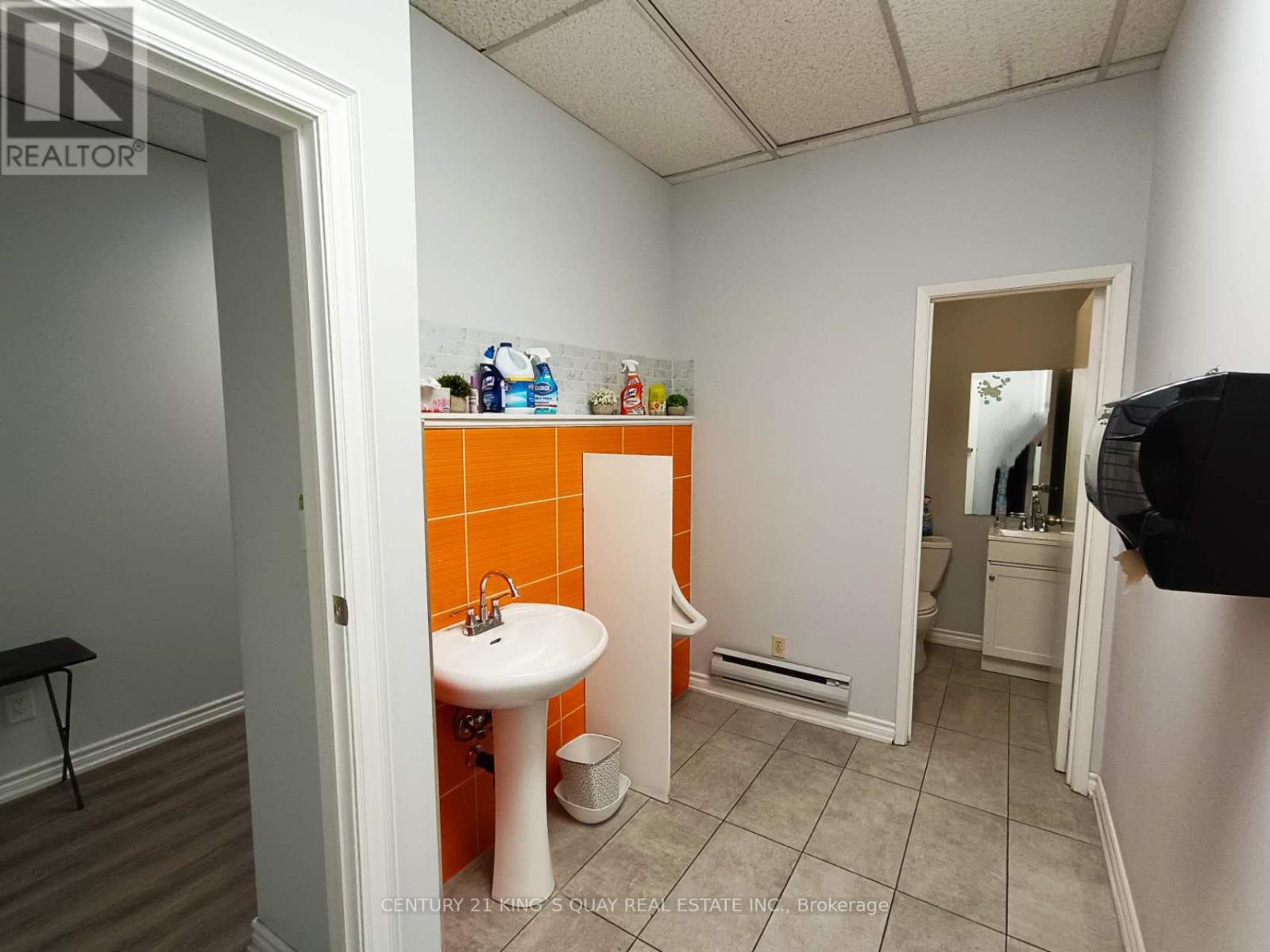212 - 3459 Sheppard Avenue E Property Photo 11