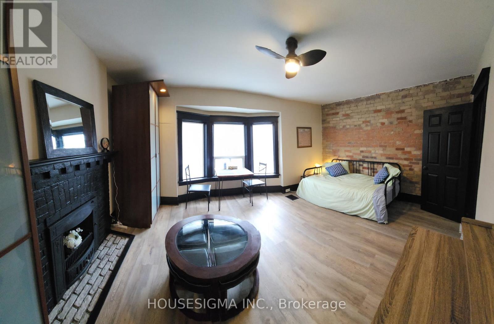 256 Woodbine Avenue Property Photo 5