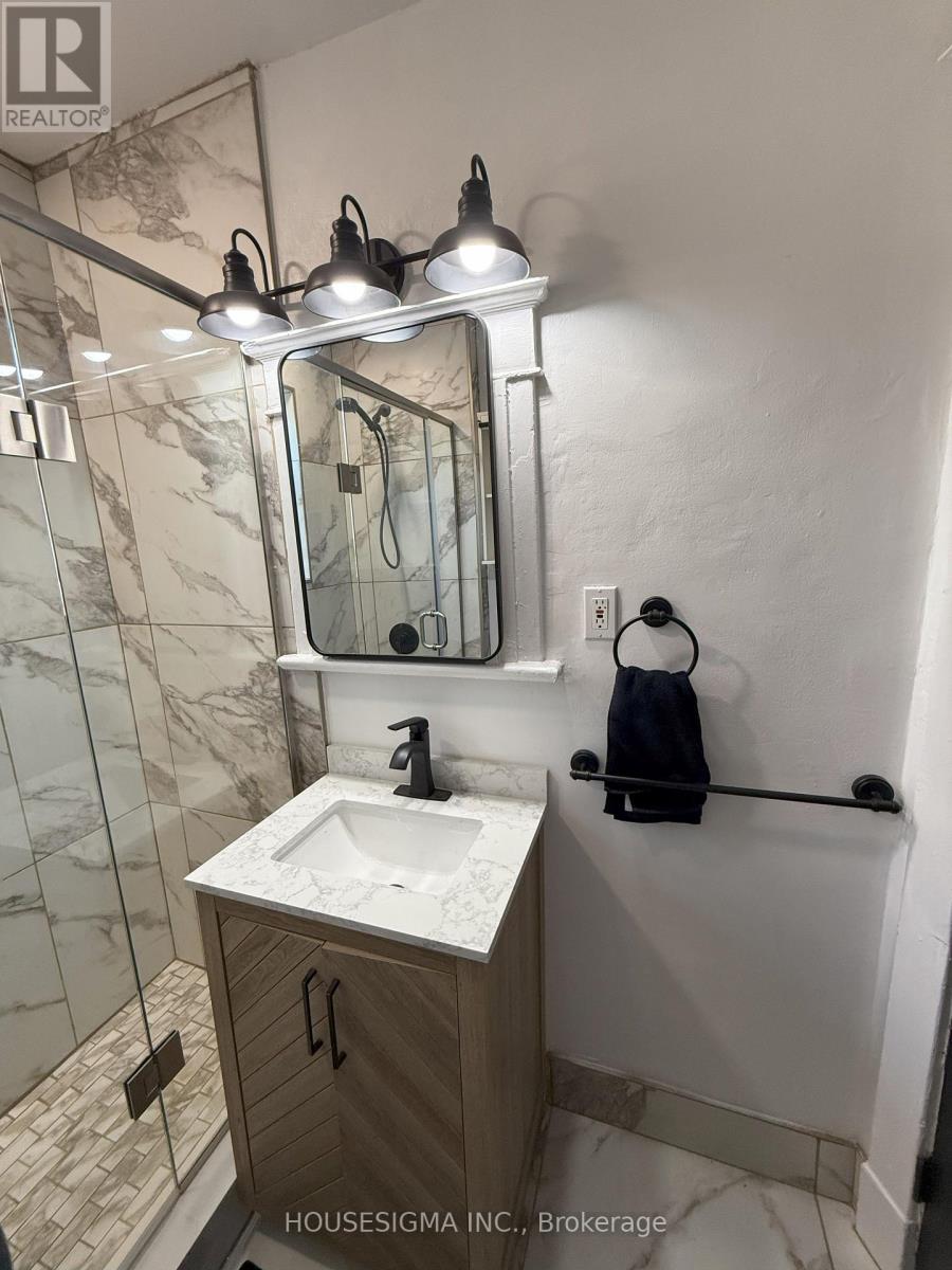 256 Woodbine Avenue Property Photo 11