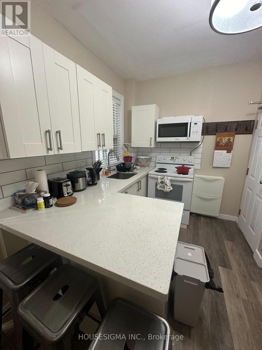 256 Woodbine Avenue Property Photo 34