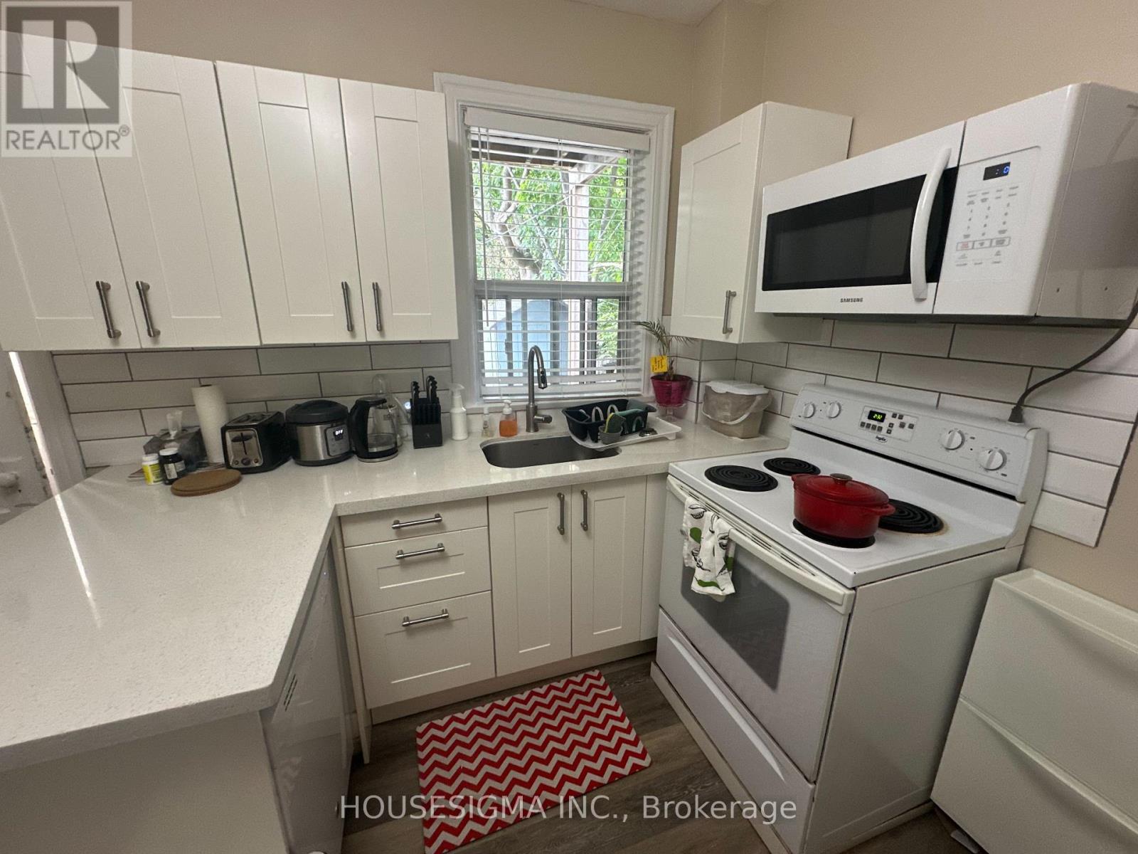 256 Woodbine Avenue Property Photo 35