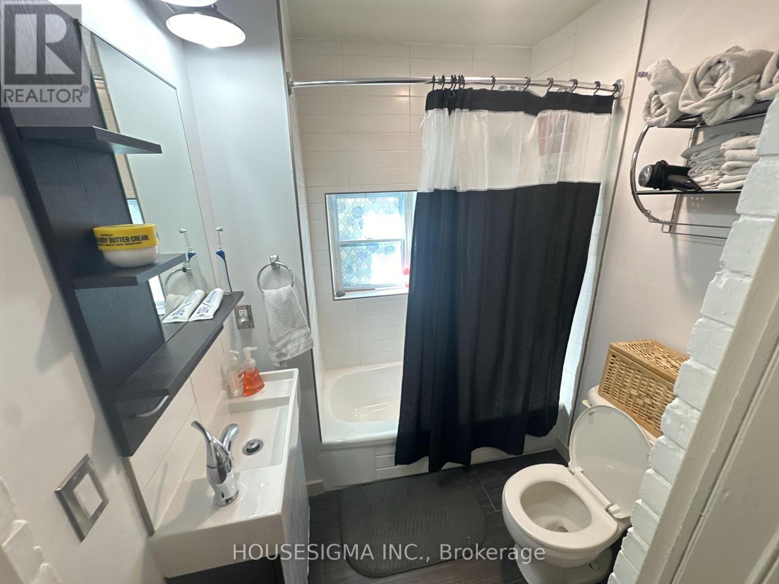 256 Woodbine Avenue Property Photo 36
