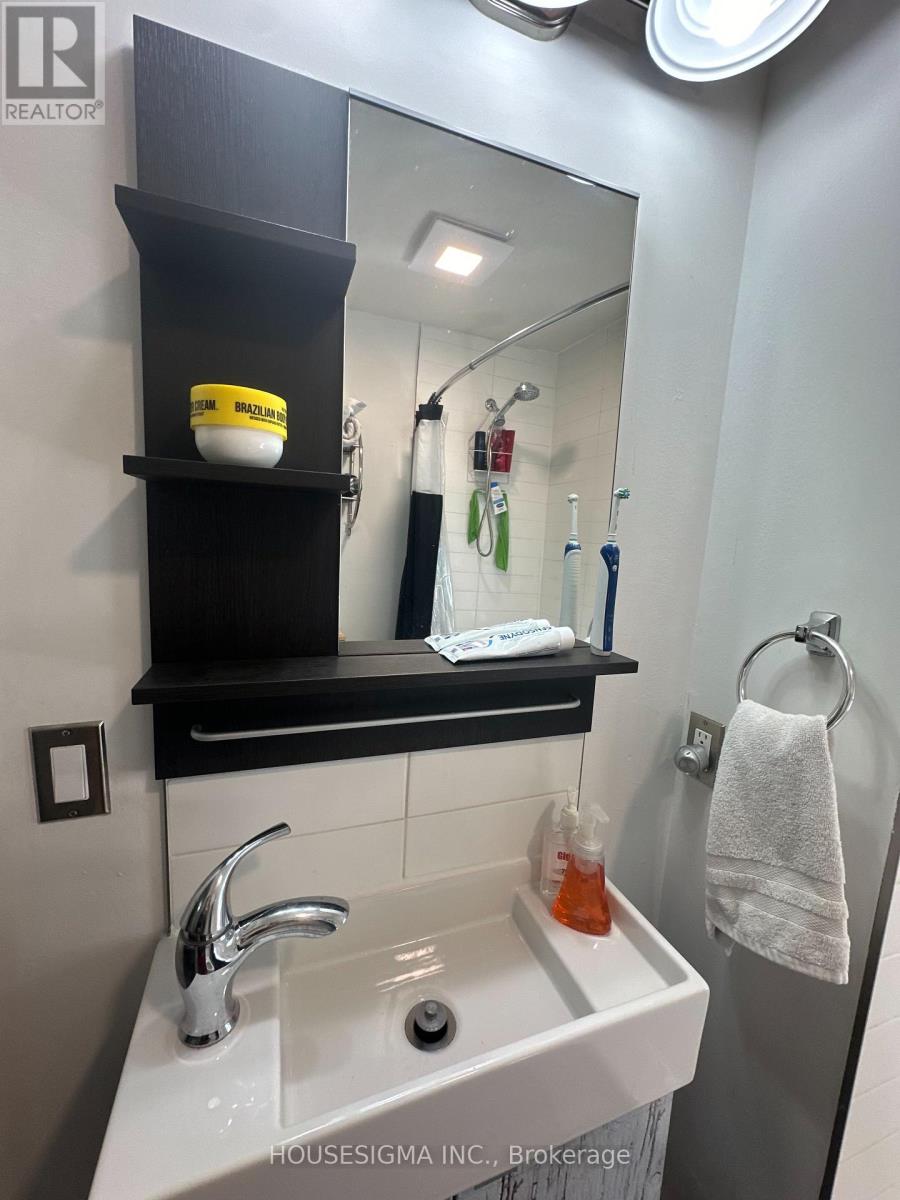 256 Woodbine Avenue Property Photo 39
