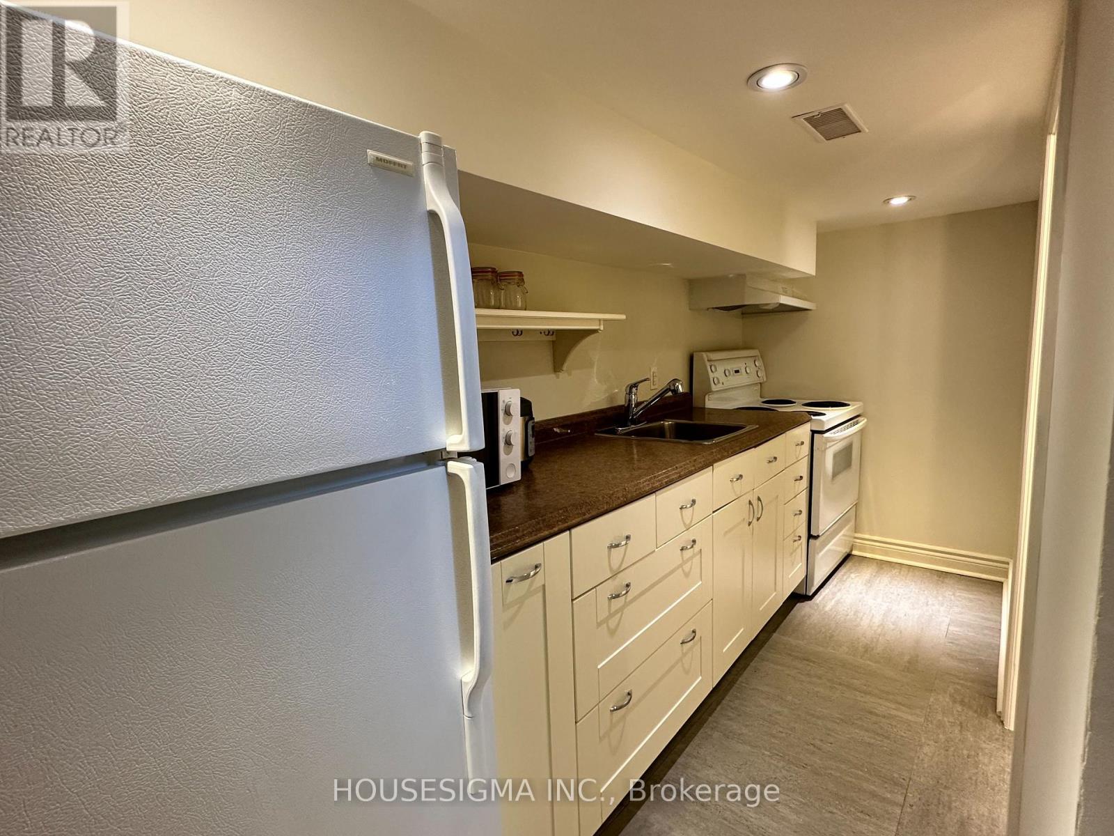 256 Woodbine Avenue Property Photo 43