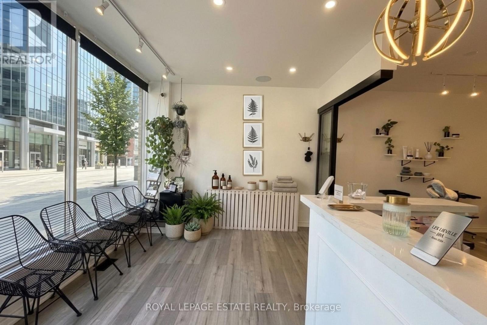 1144 Queen Street E Property Photo 2