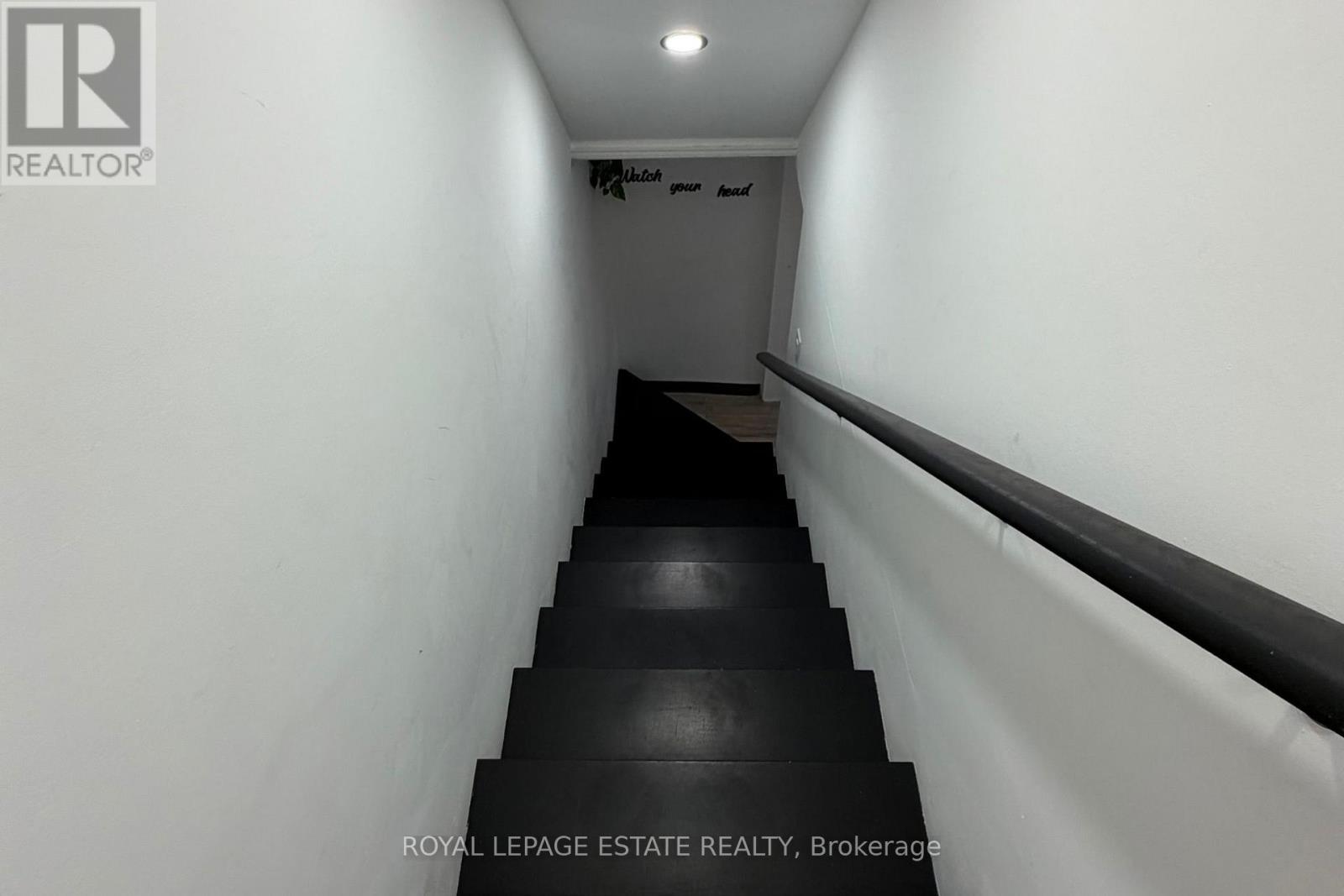 1144 Queen Street E Property Photo 8