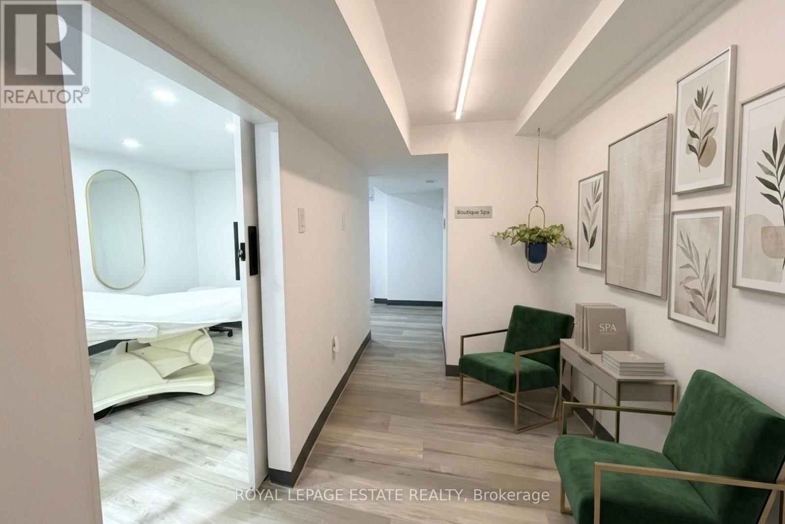 1144 Queen Street E Property Photo 11