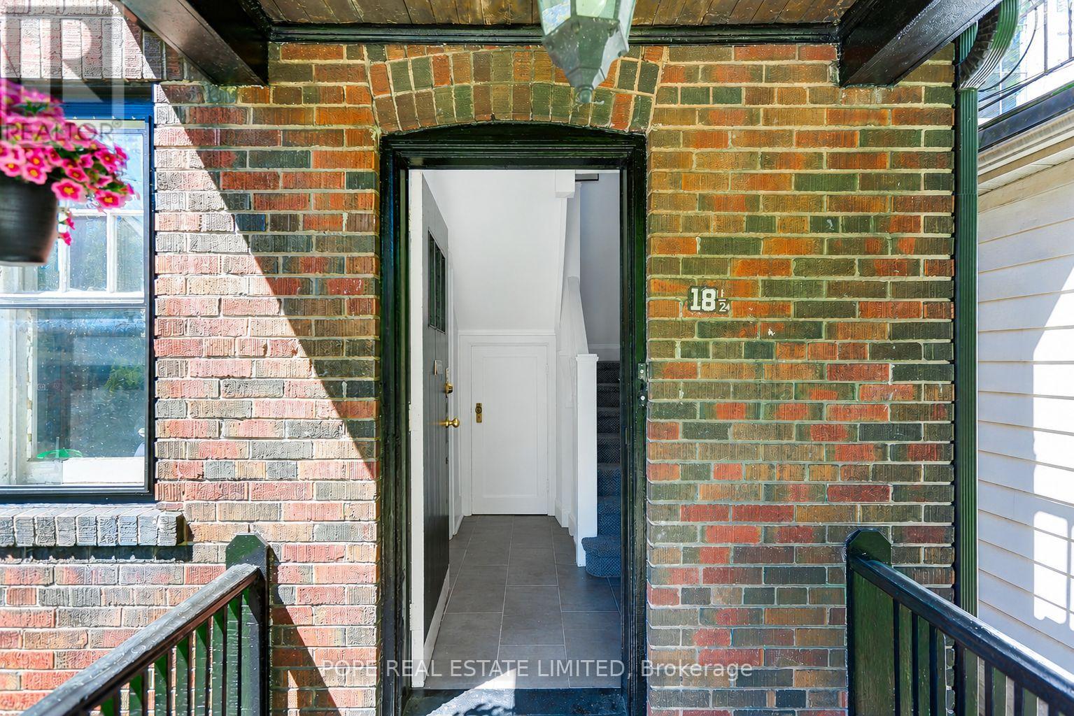 18 Edgewood Avenue Property Photo 4