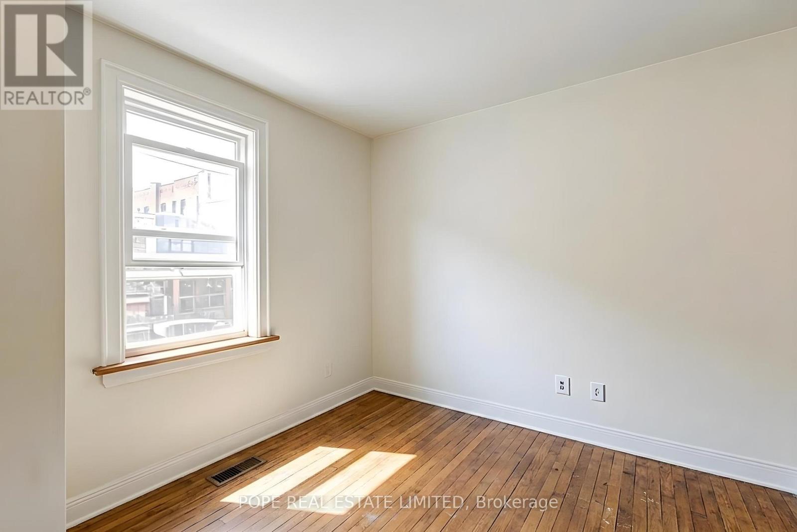 18 Edgewood Avenue Property Photo 27