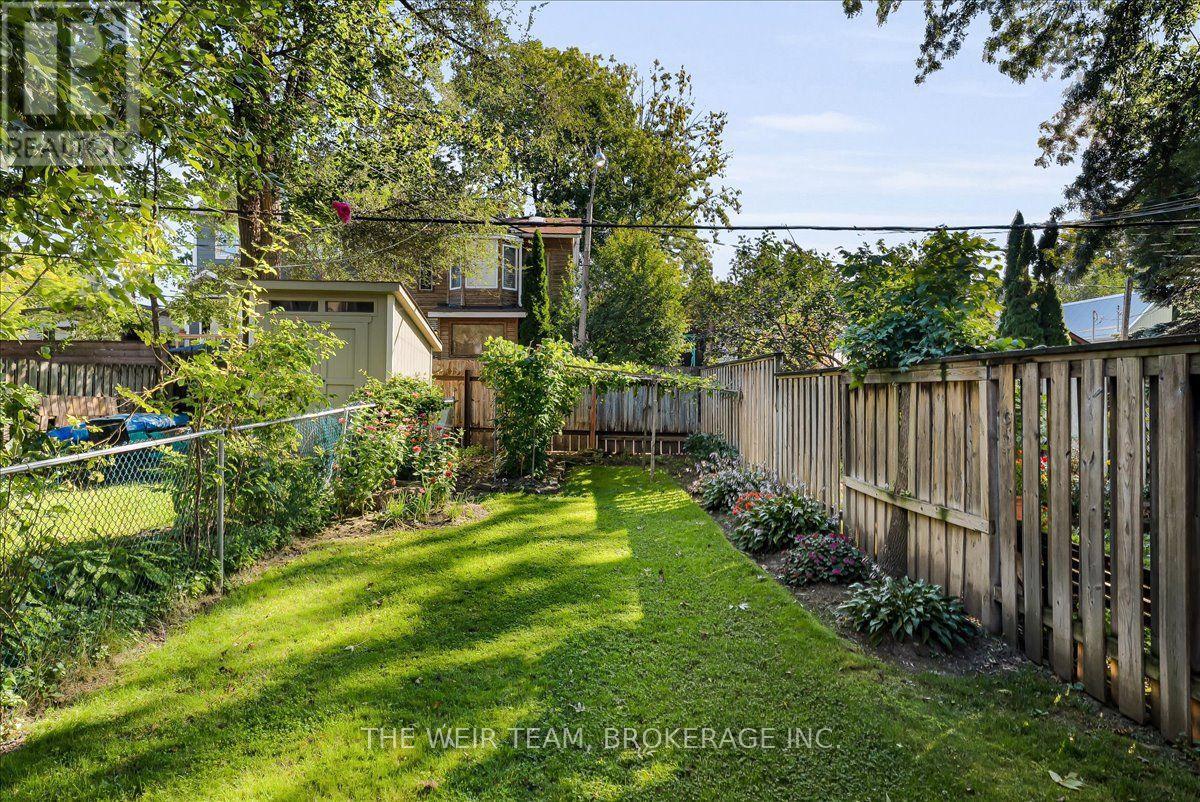 251 Ashdale Avenue Property Photo 21