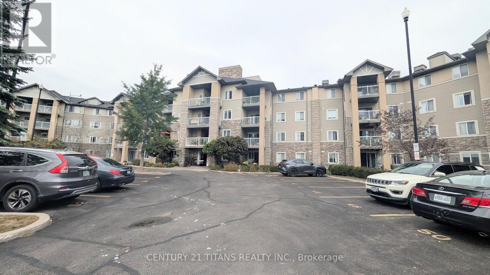 115 - 684 WARDEN AVENUE Property Photo 1