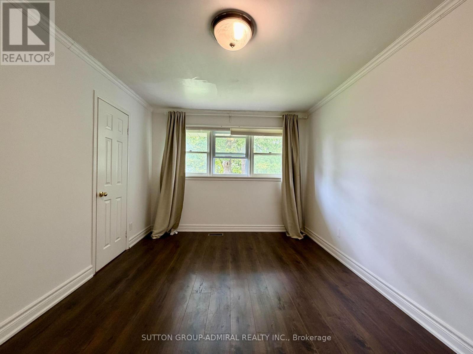 6 Highhill Drive Property Photo 3