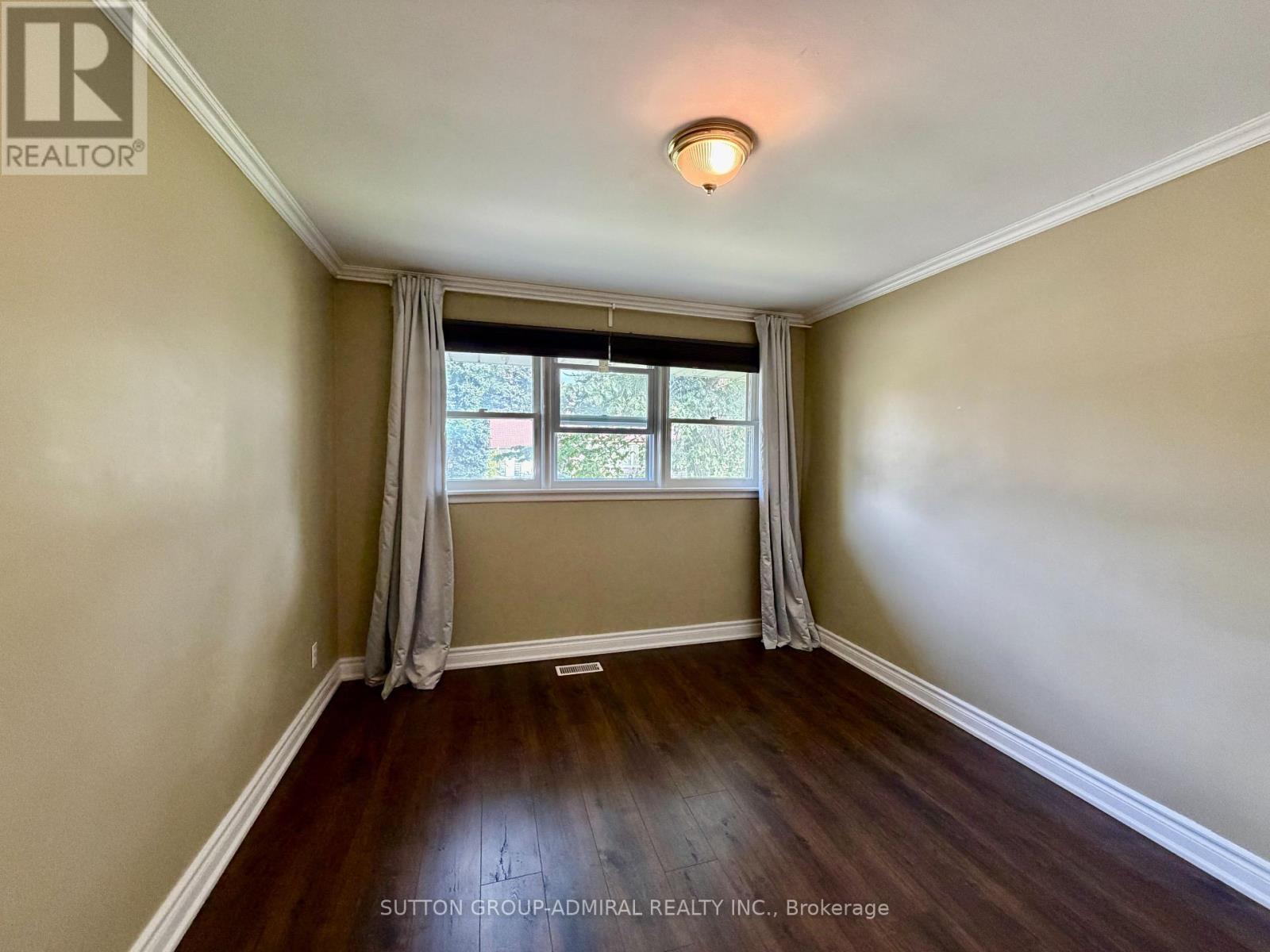 6 Highhill Drive Property Photo 8