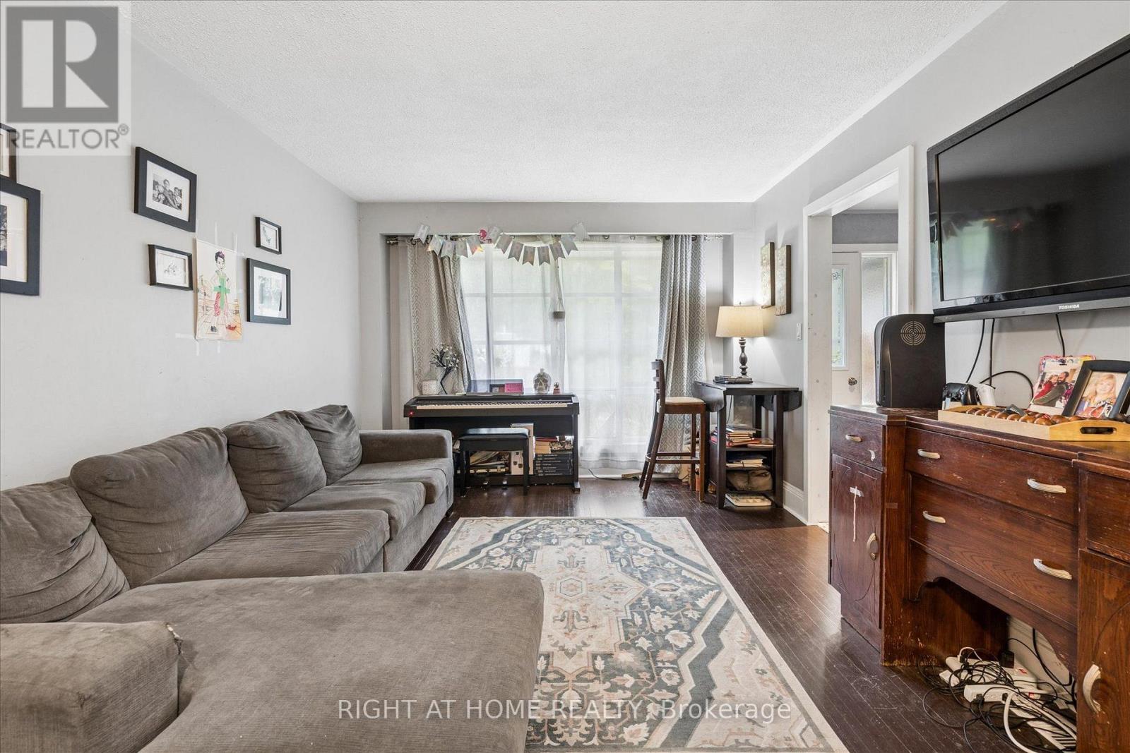 701 Central Park Boulevard N Property Photo 7