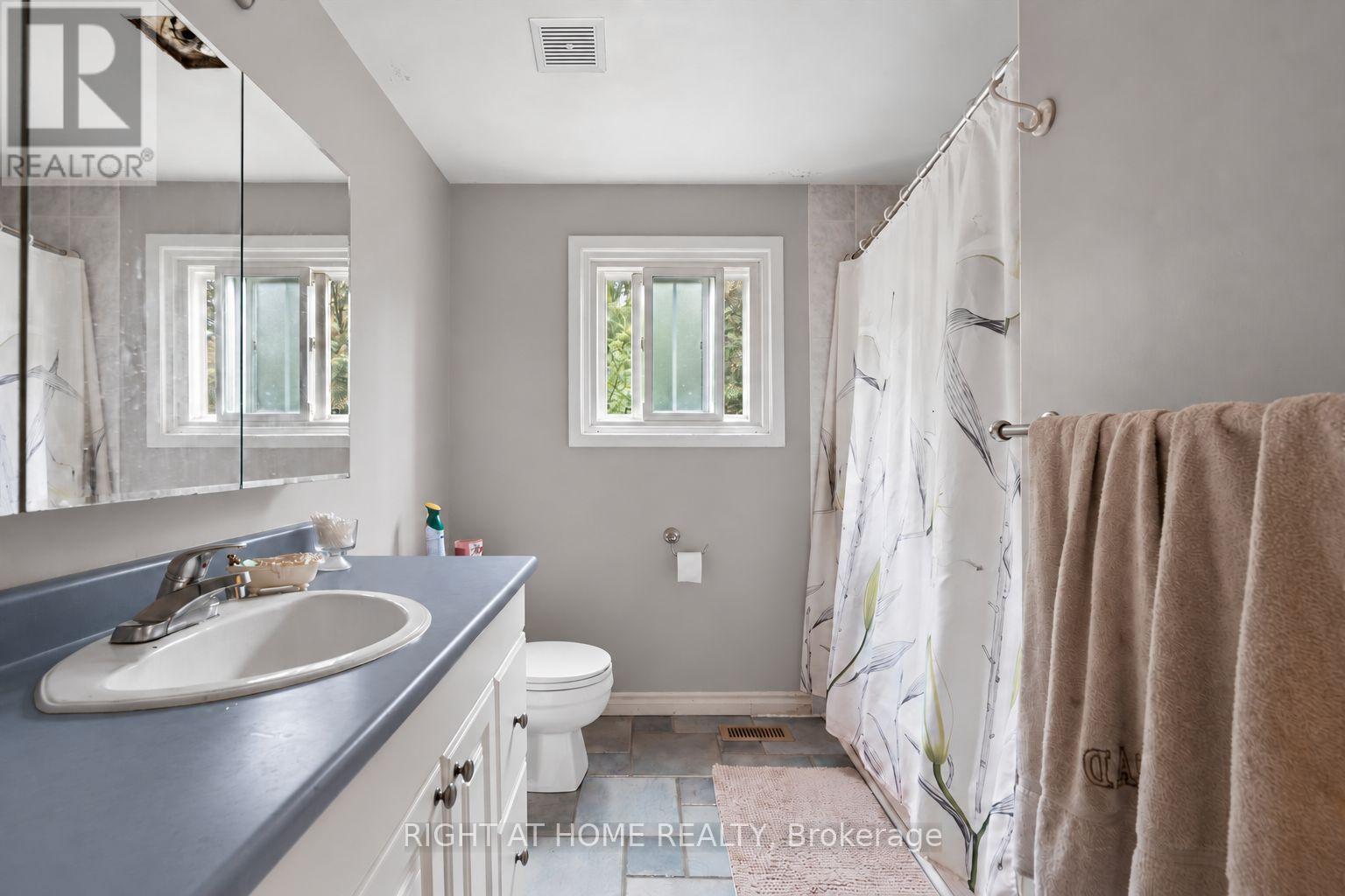 701 Central Park Boulevard N Property Photo 15