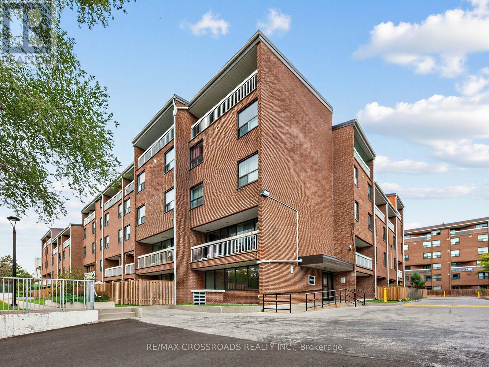 504 - 4060 Lawrence Avenue E Photo de la propriété 1