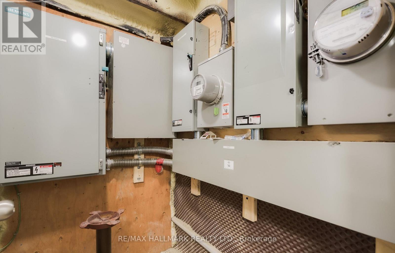 800 Danforth Avenue Property Photo 20