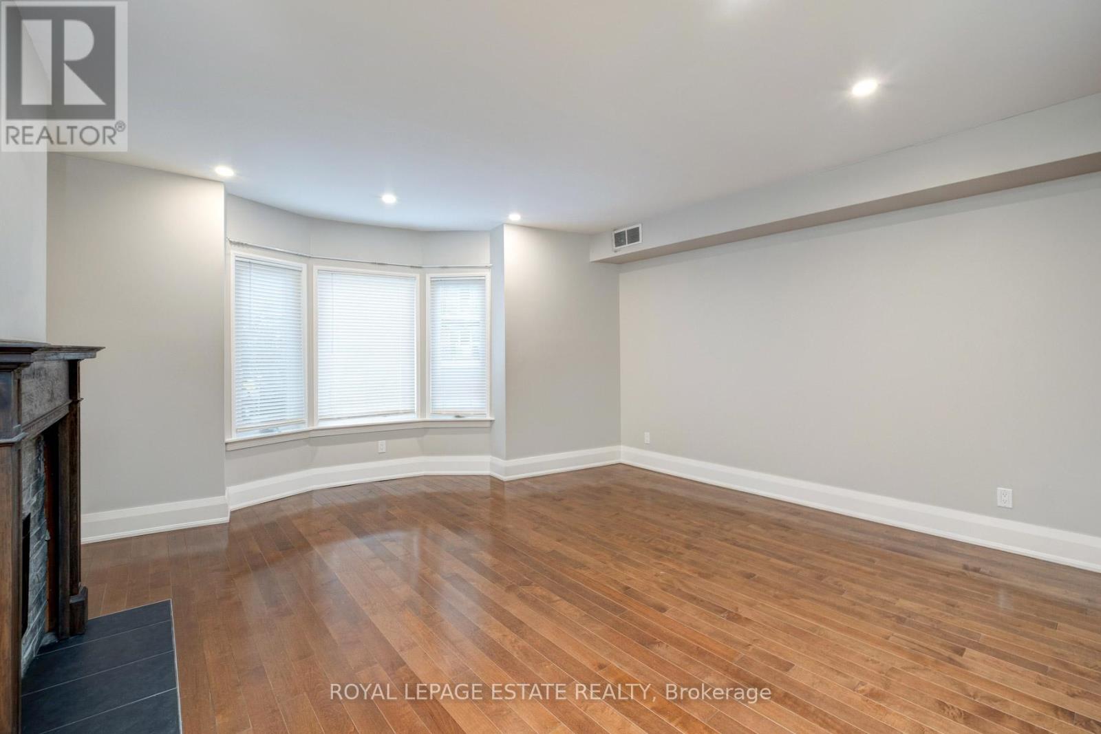 Upper - 322 Silver Birch Avenue Property Photo 5