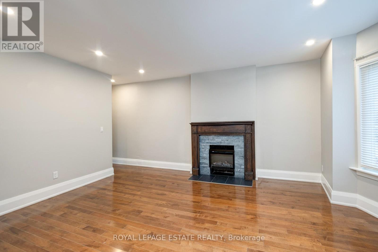 Upper - 322 Silver Birch Avenue Property Photo 7