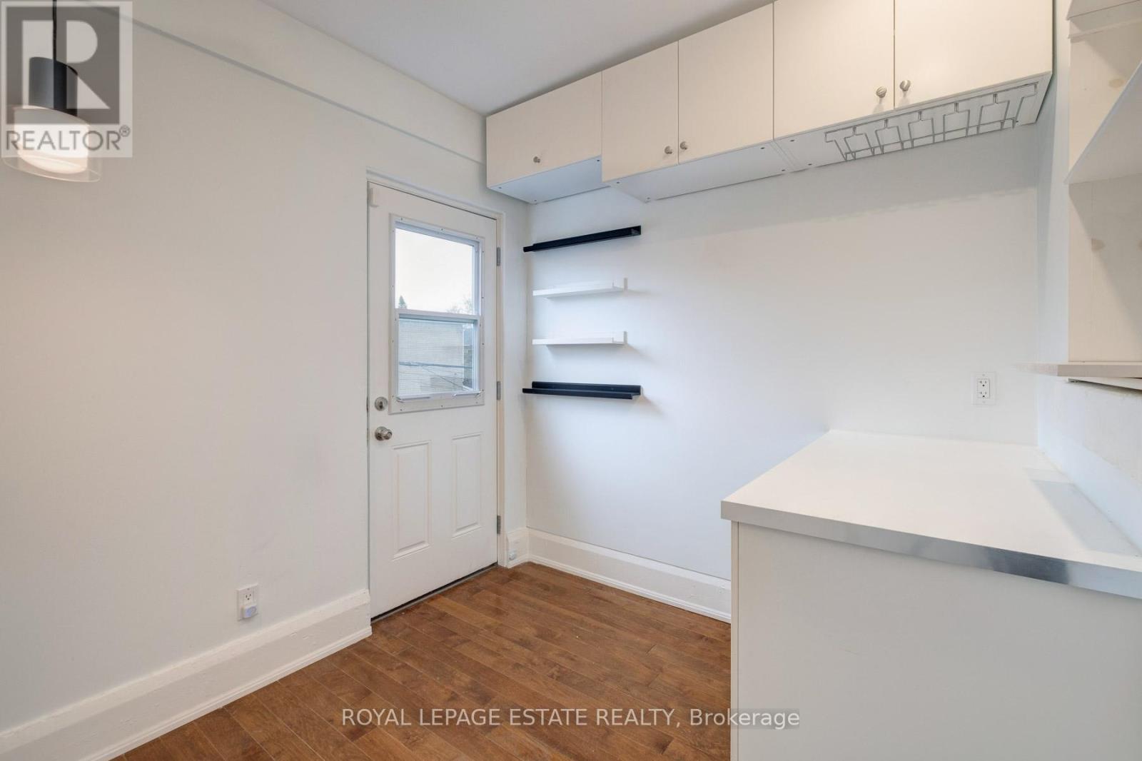 Upper - 322 Silver Birch Avenue Property Photo 10