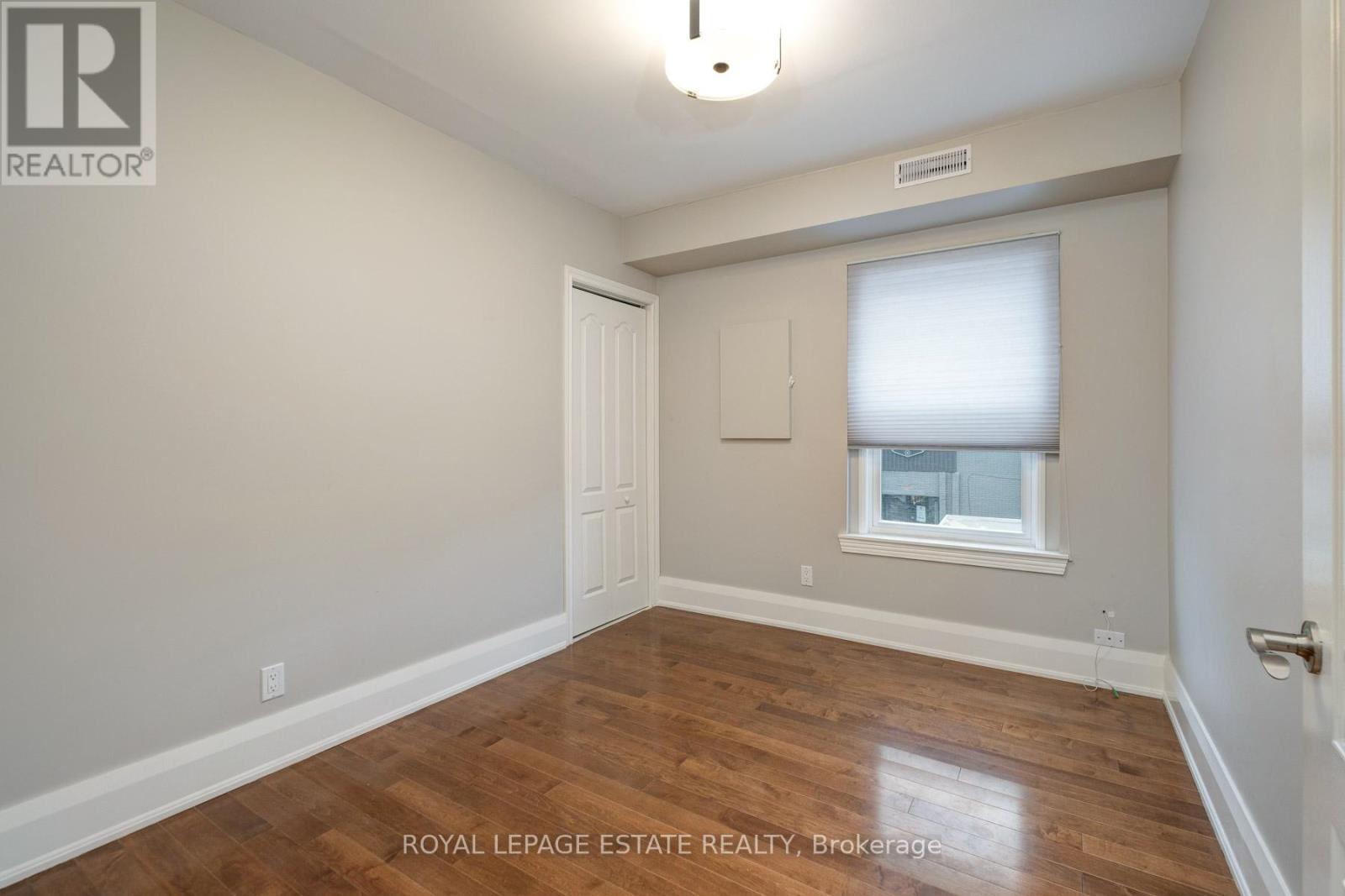 Upper - 322 Silver Birch Avenue Property Photo 15
