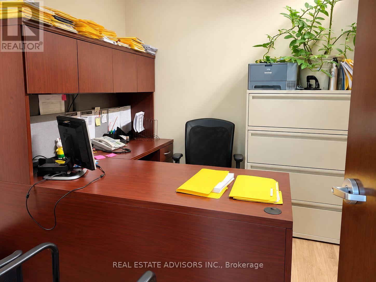 409 - 1585 Markham Road Property Photo 4