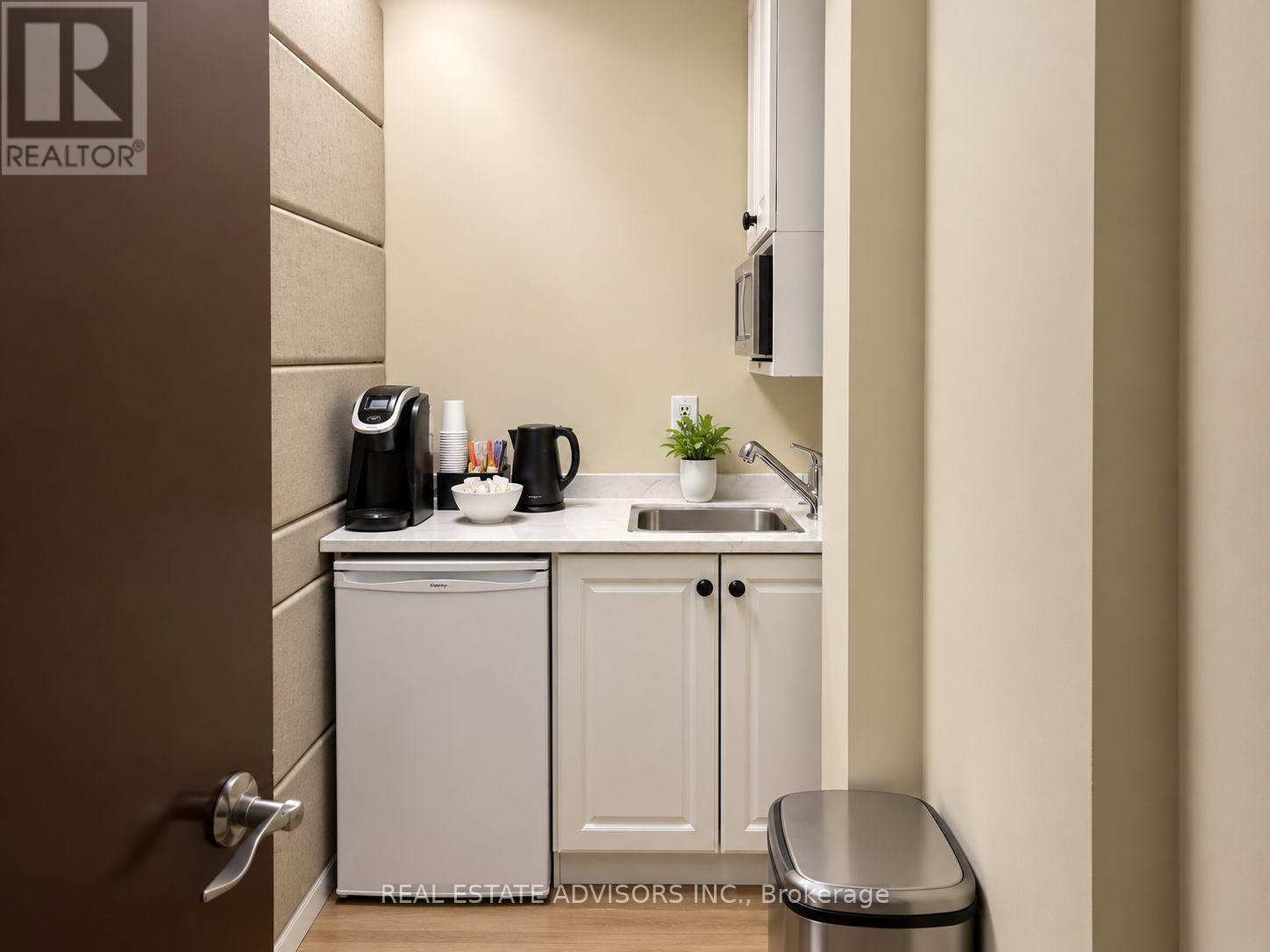 409 - 1585 Markham Road Property Photo 9