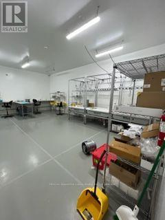 26 Taylor Boulevard E Property Photo 11