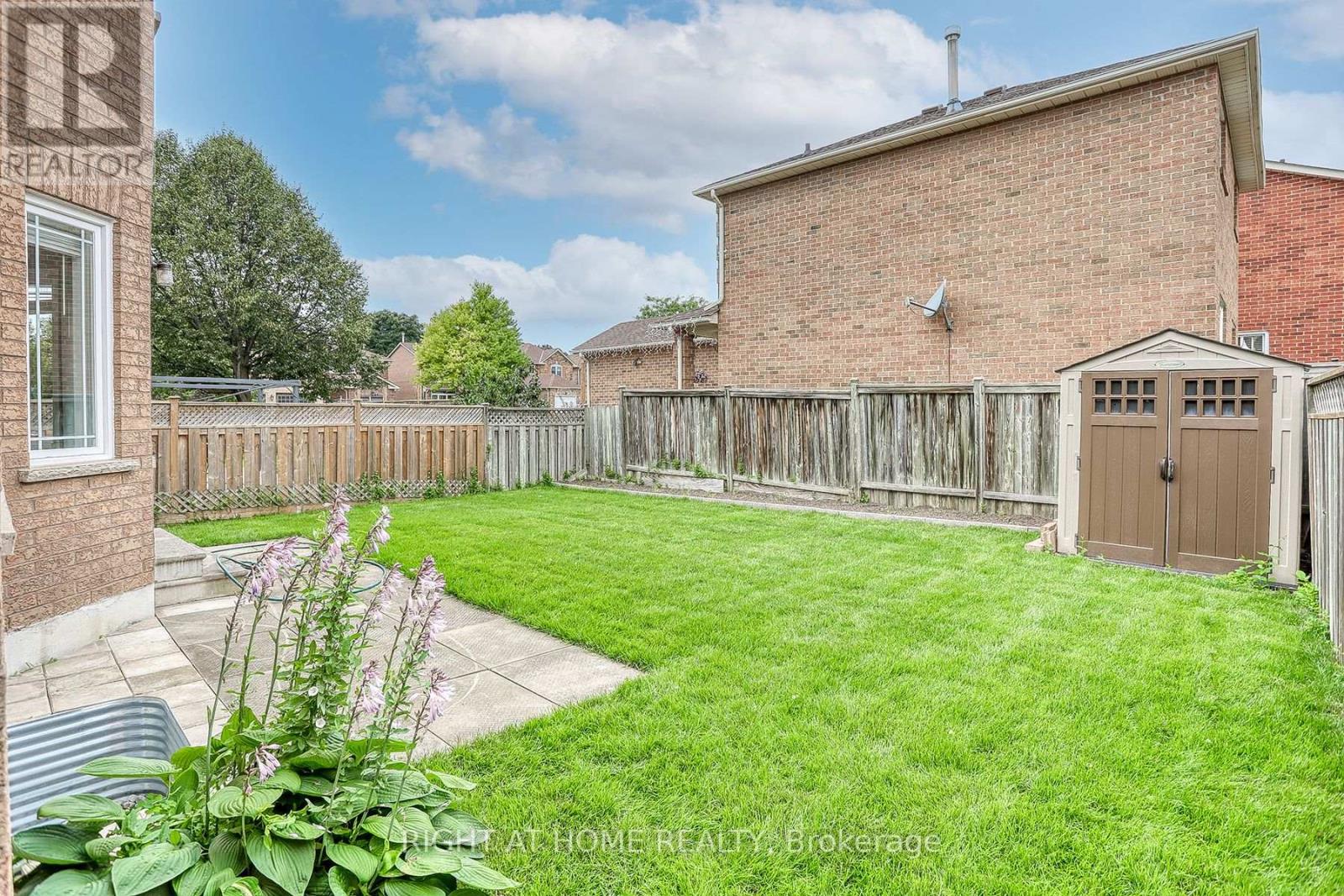Upper - 37 Brockman Crescent Property Photo 26