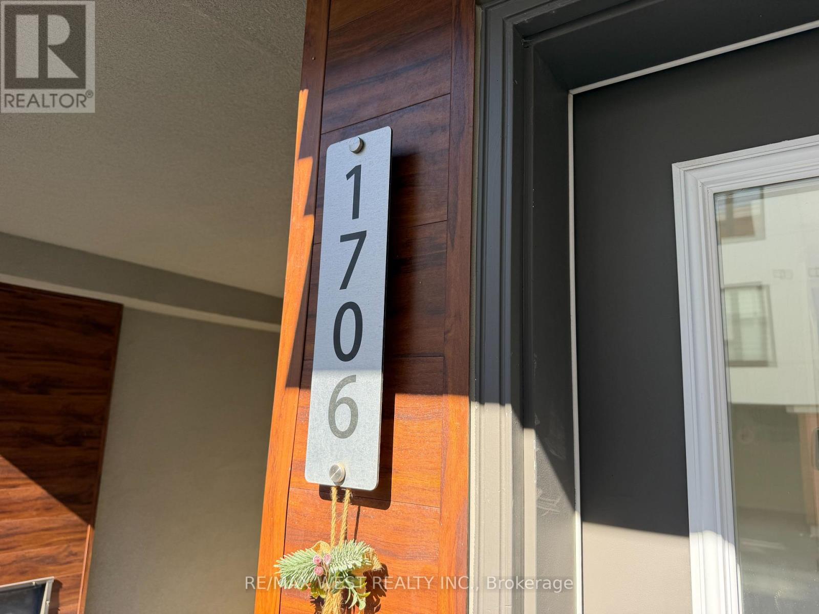 1706 Pleasure Valley Path Property Photo 3