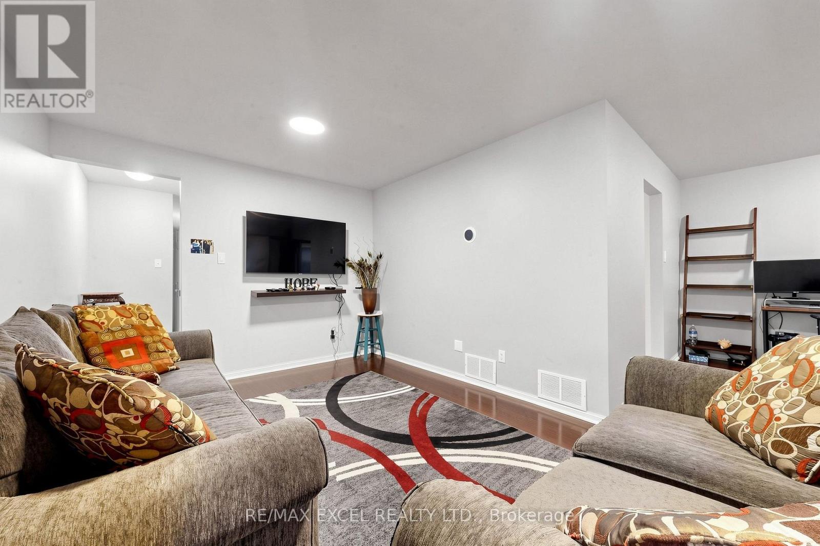 24 Redheugh Crescent Property Photo 7